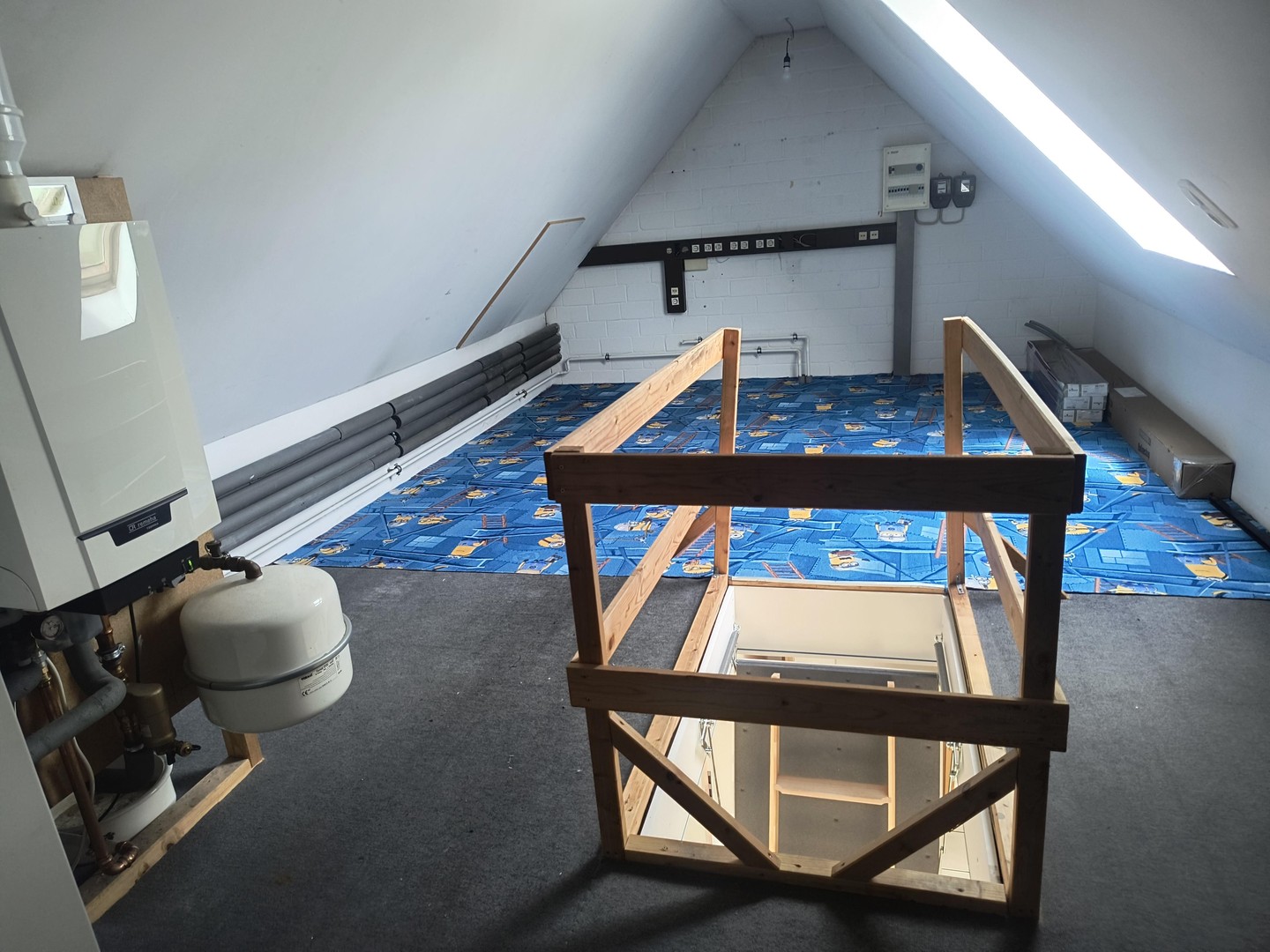 **Willkommen Zuhause** Lichtdurchflutete 2-Zi Dachgeschoß-WHG renoviert mit Garten – Mittelangeln – Vorschaubild 16