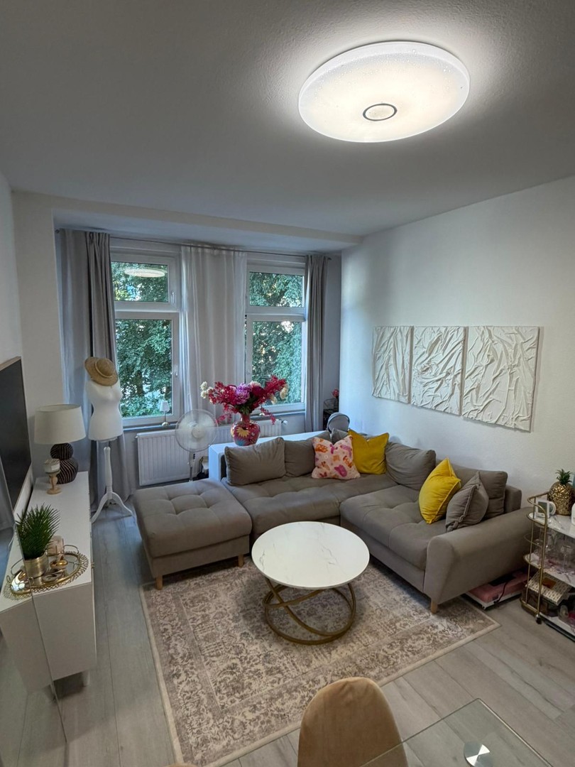 Renovierte Altbauwohnung, 2 Zi KüDB, Röhrenstraße in Düsseldorf – Düsseldorf – Vorschaubild 8