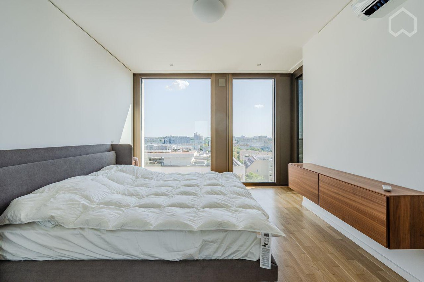 Grandaire Berlin, komplett eingerichtet mit Designermöbeln von Boconcept – Berlin Mitte – Vorschaubild 24