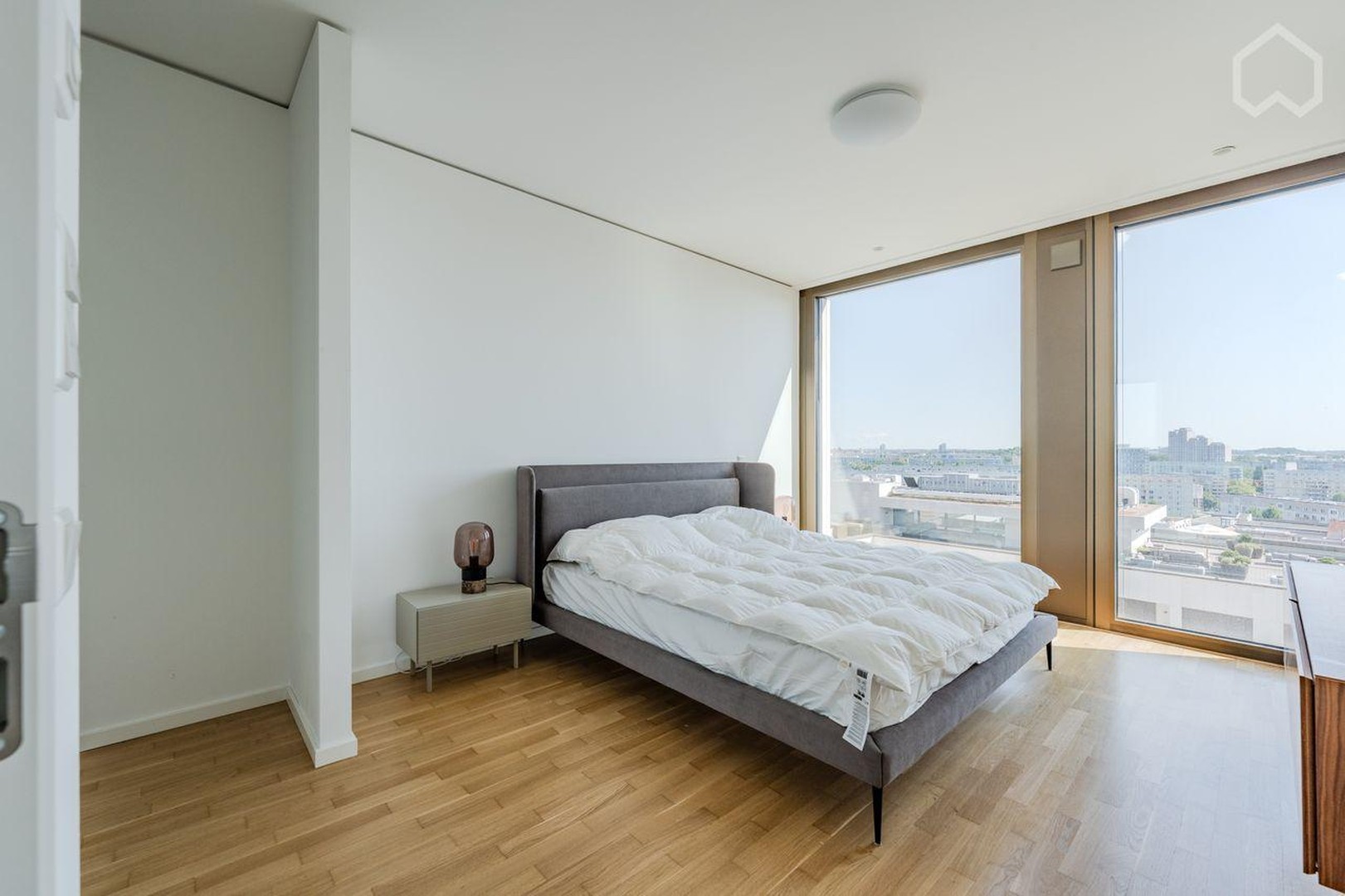 Grandaire Berlin, komplett eingerichtet mit Designermöbeln von Boconcept – Berlin Mitte – Vorschaubild 25