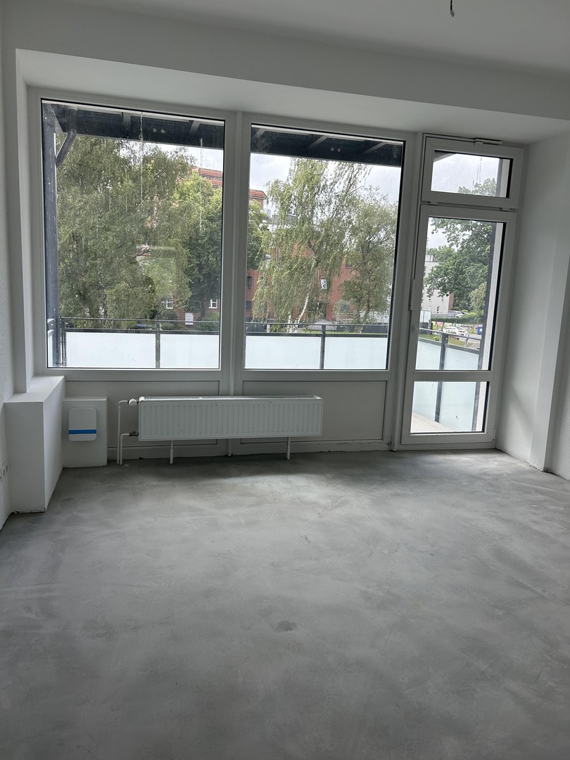 Sanierte Wohnung mit großem Balkon – Glinde – Vorschaubild 2