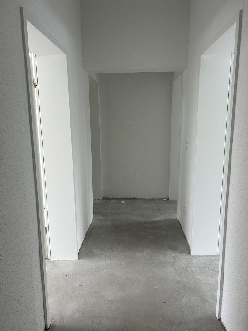 Sanierte Wohnung mit großem Balkon – Glinde – Vorschaubild 6