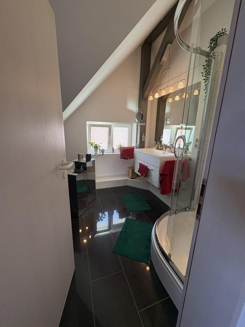 Außergewöhnliche DG-/Maisonettewohnung im Zooviertel – Großzügiges Wohnen, Blick in die Eilenriede – Hannover – Vorschaubild 2