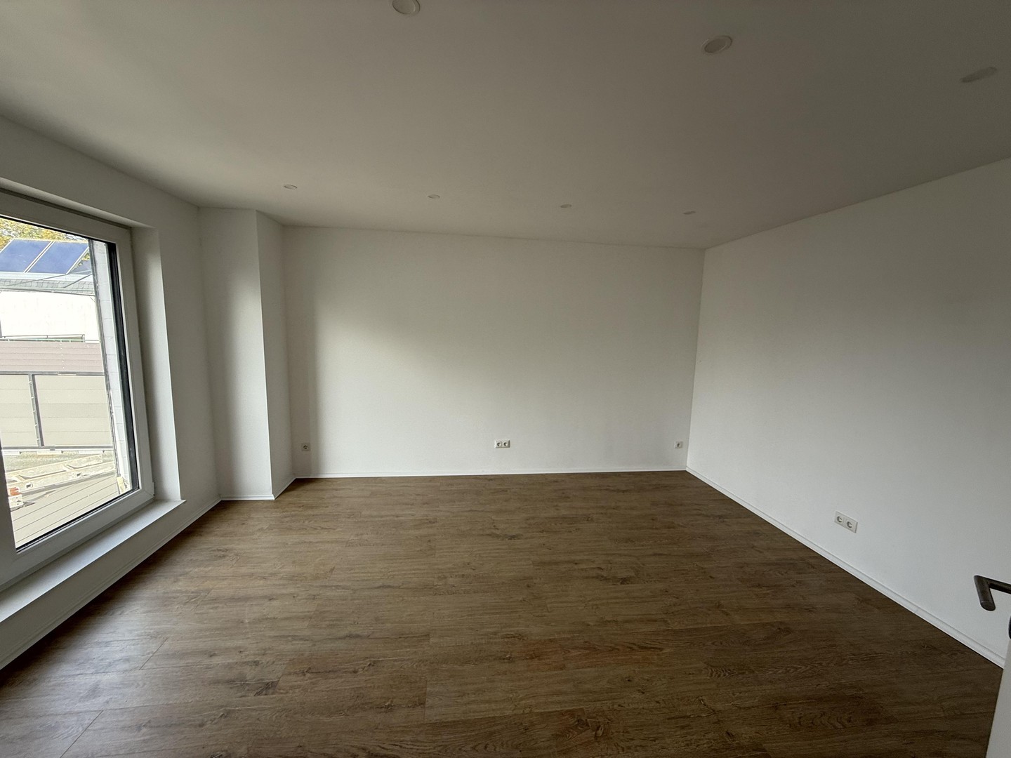 Exklusives Reihenhaus in Bestlage von Hannover-Langenhagen – umfassend modernisiert & bezugsfertig – Langenhagen – Vorschaubild 13