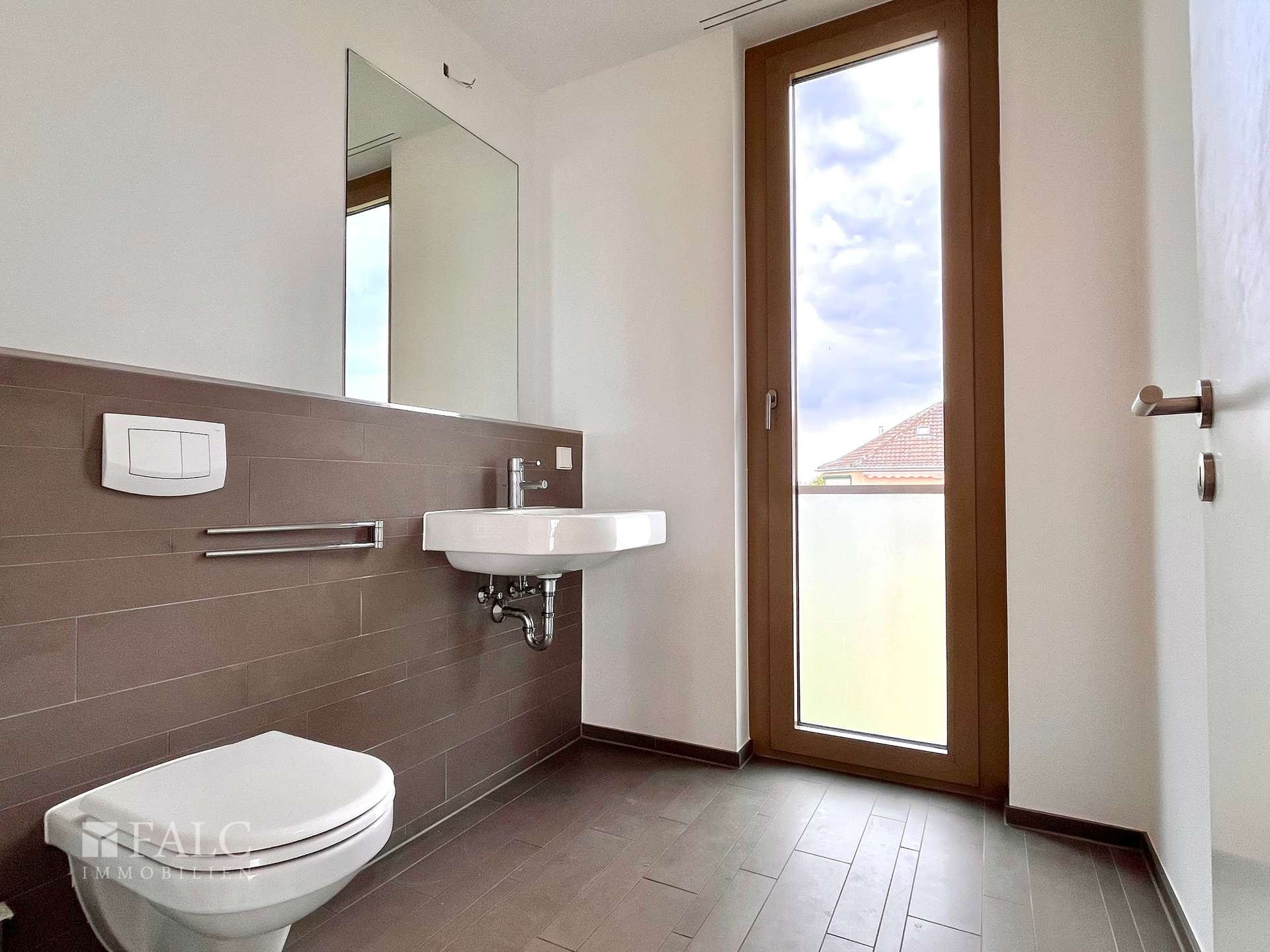 Wohnen über den Dächern Düsseldorfs – 124 m² Wohnkomfort mit Dachterrasse – Düsseldorf – Vorschaubild 6