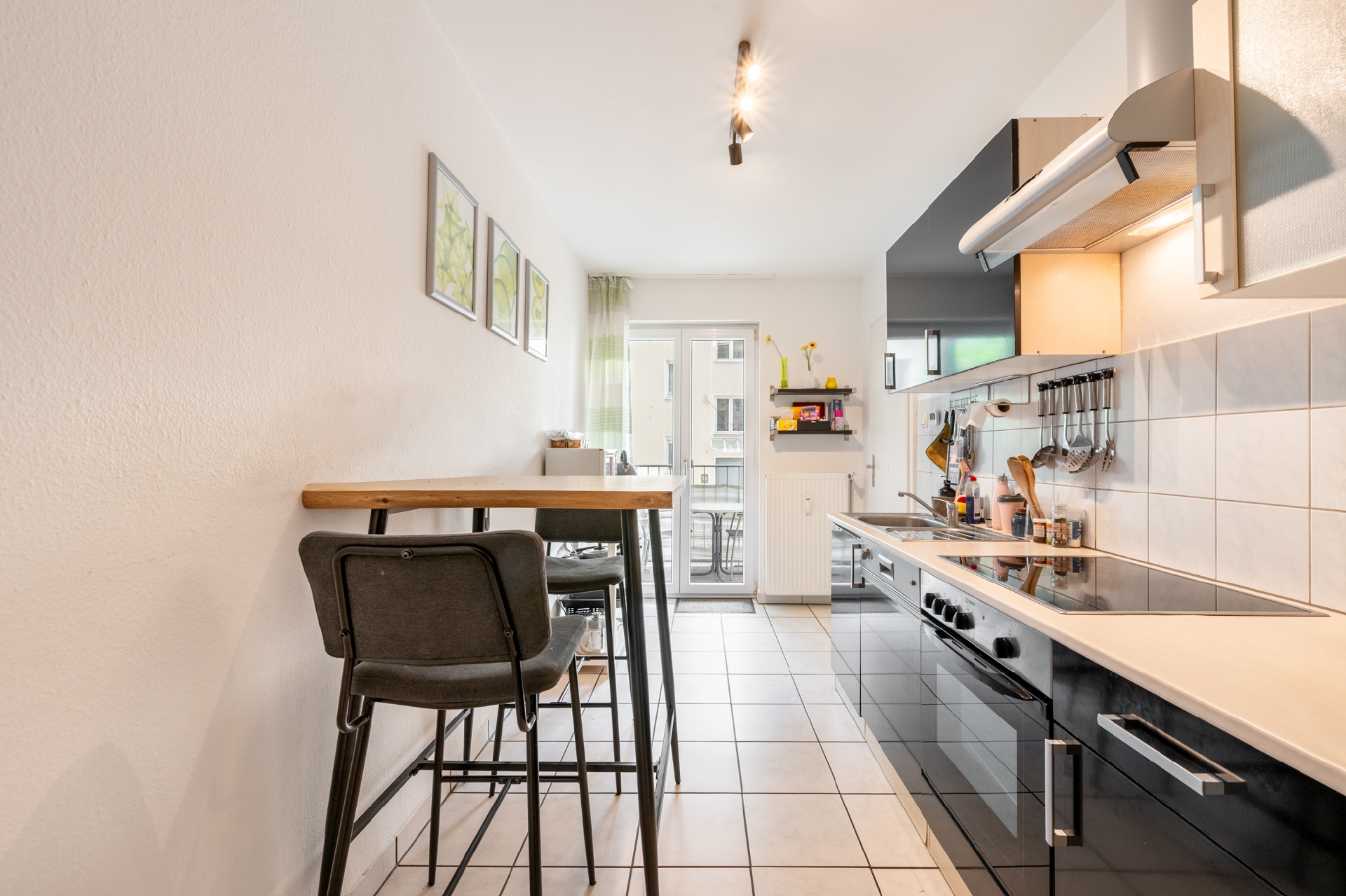 AIGNER - Großzügige 1-Zimmer-Wohnung mit Balkon in Schwabing-West – München – Vorschaubild 2