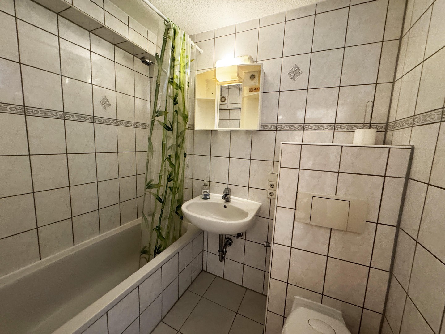 Sonniger Balkon & Stellplatz - Helle 1-Zimmer Wohnung - Nur 50m zur Lidl Zentrale – Bad Wimpfen – Vorschaubild 5