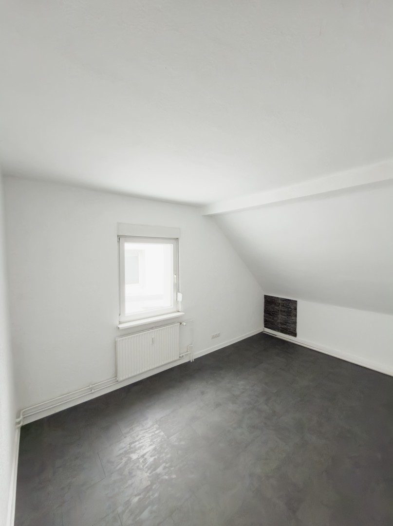 Komplett renoviertes Wohnhaus mit zwei großzügigen Terrassen, Wellnessbereich und Sauna – Waldalgesheim – Vorschaubild 14