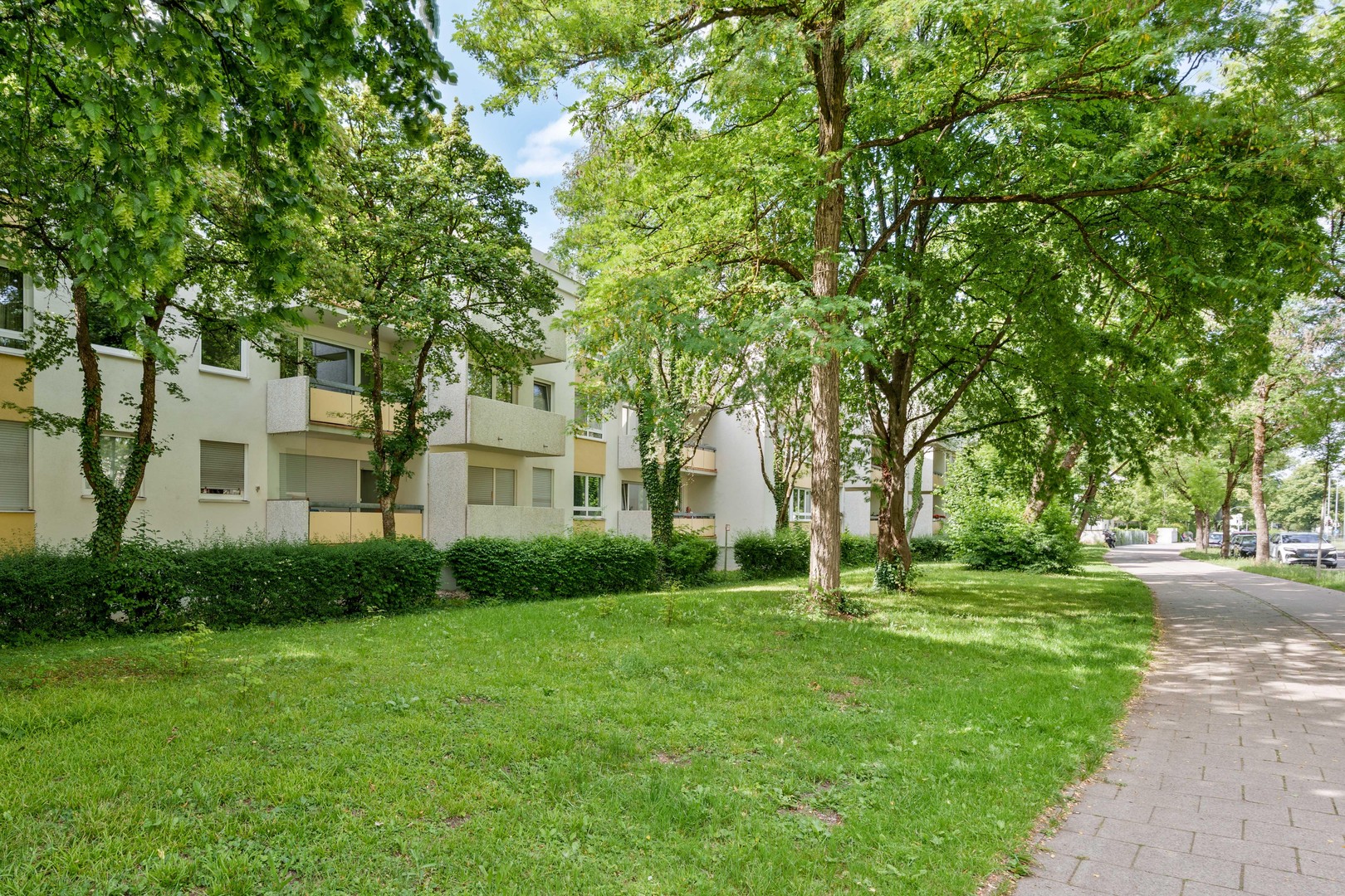 Erstbezug nach Modernisierung: Helle 3-Zimmerwohnung mit Balkon – provisionsfrei & WG-geeignet – München – Vorschaubild 20