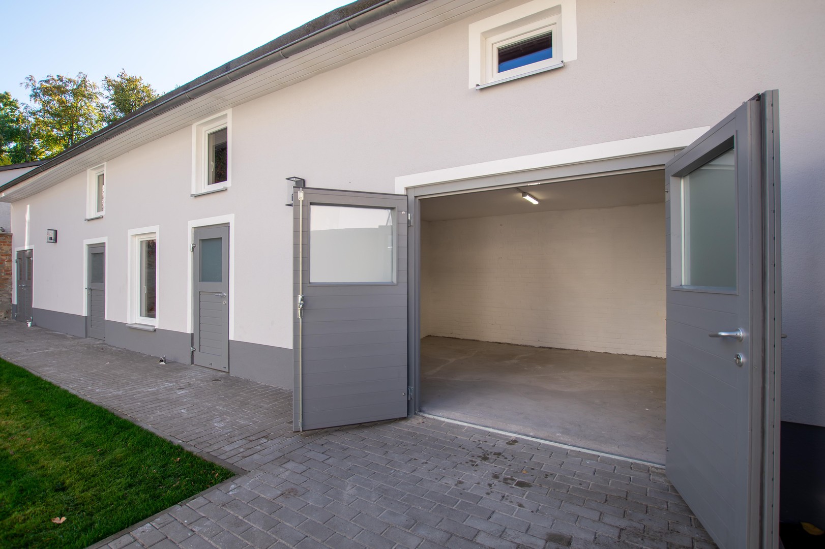 Kernsaniertes Zweifamilienhaus mit großer Remise in Potsdam – Potsdam – Vorschaubild 8