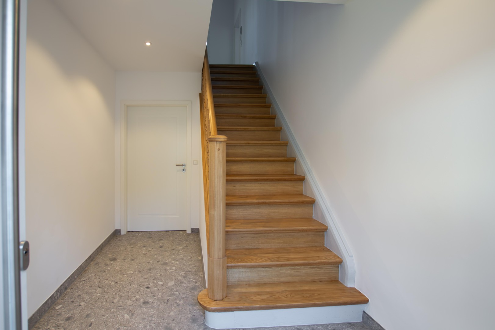 Kernsaniertes Zweifamilienhaus mit großer Remise in Potsdam – Potsdam – Vorschaubild 20