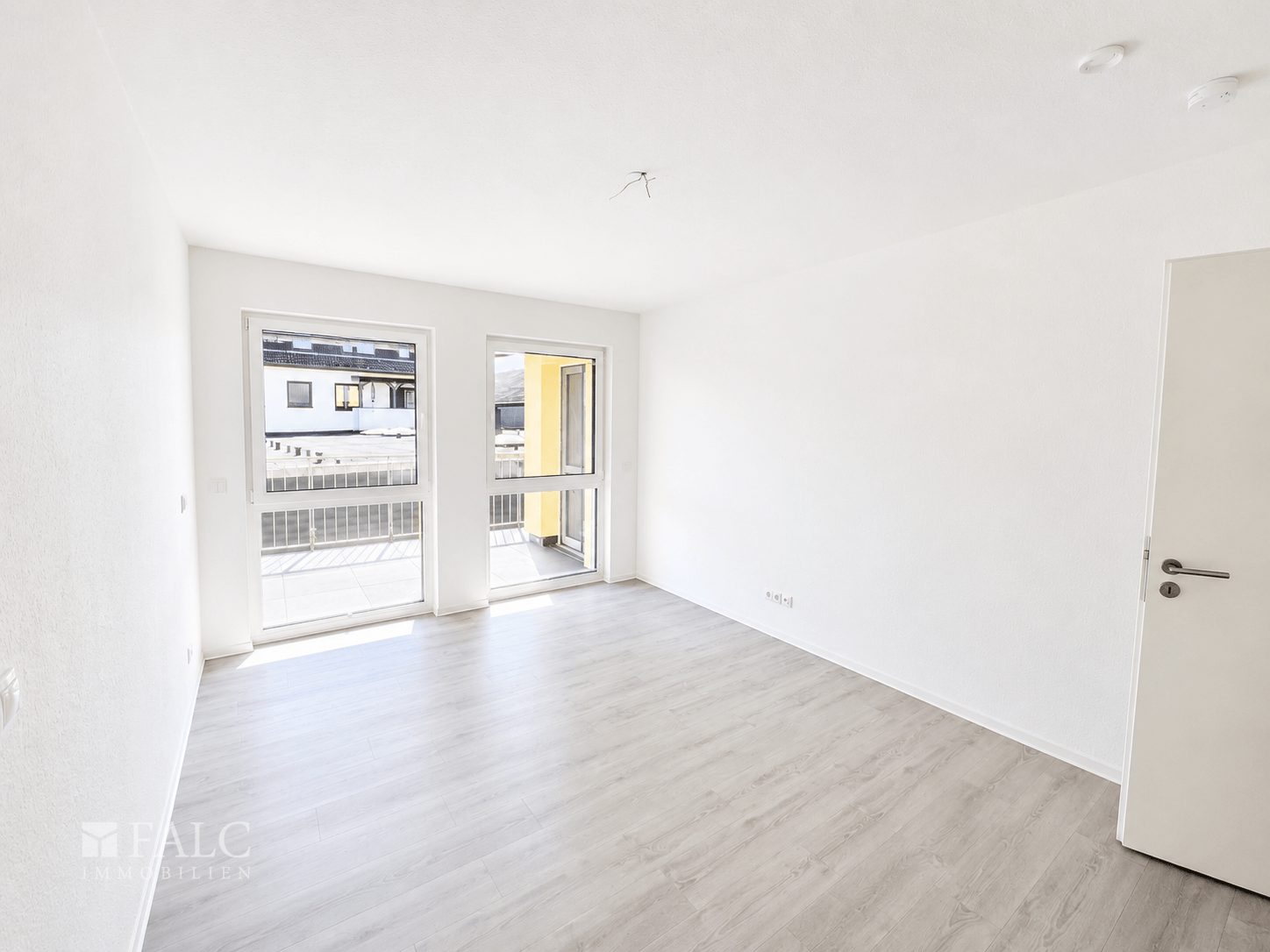 Barrierefrei wohnen mit Sicherheit - Moderne 2 Zimmerwohnung mit Aufzug, Balkon und Pflegeangebot – Bremerhaven – Vorschaubild 18