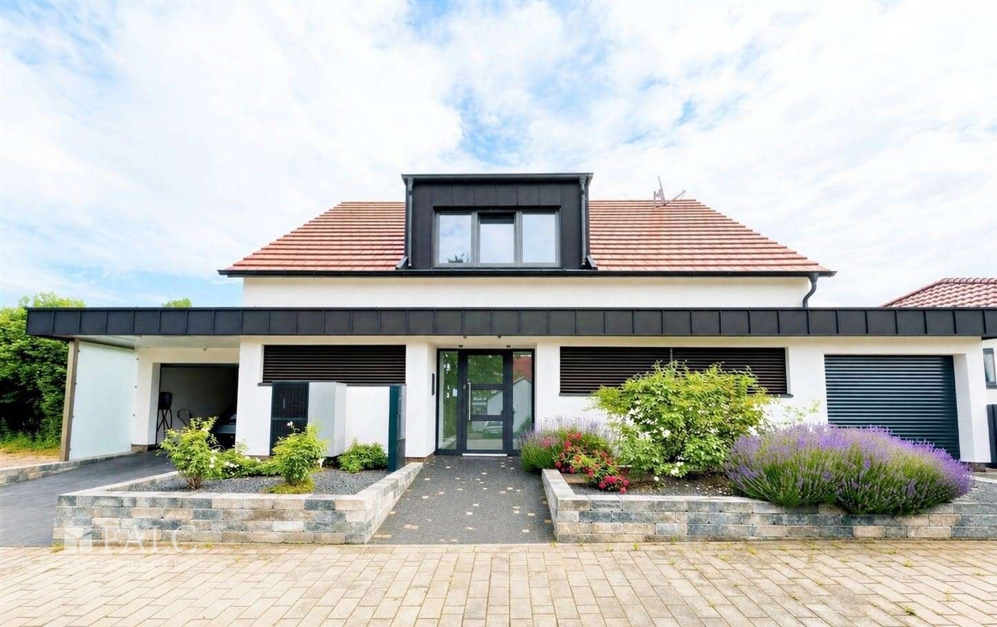 Luxus trifft Privatsphäre – Exklusive Villa mit Pool in begehrtester Lage von Worms – Worms – Vorschaubild 2