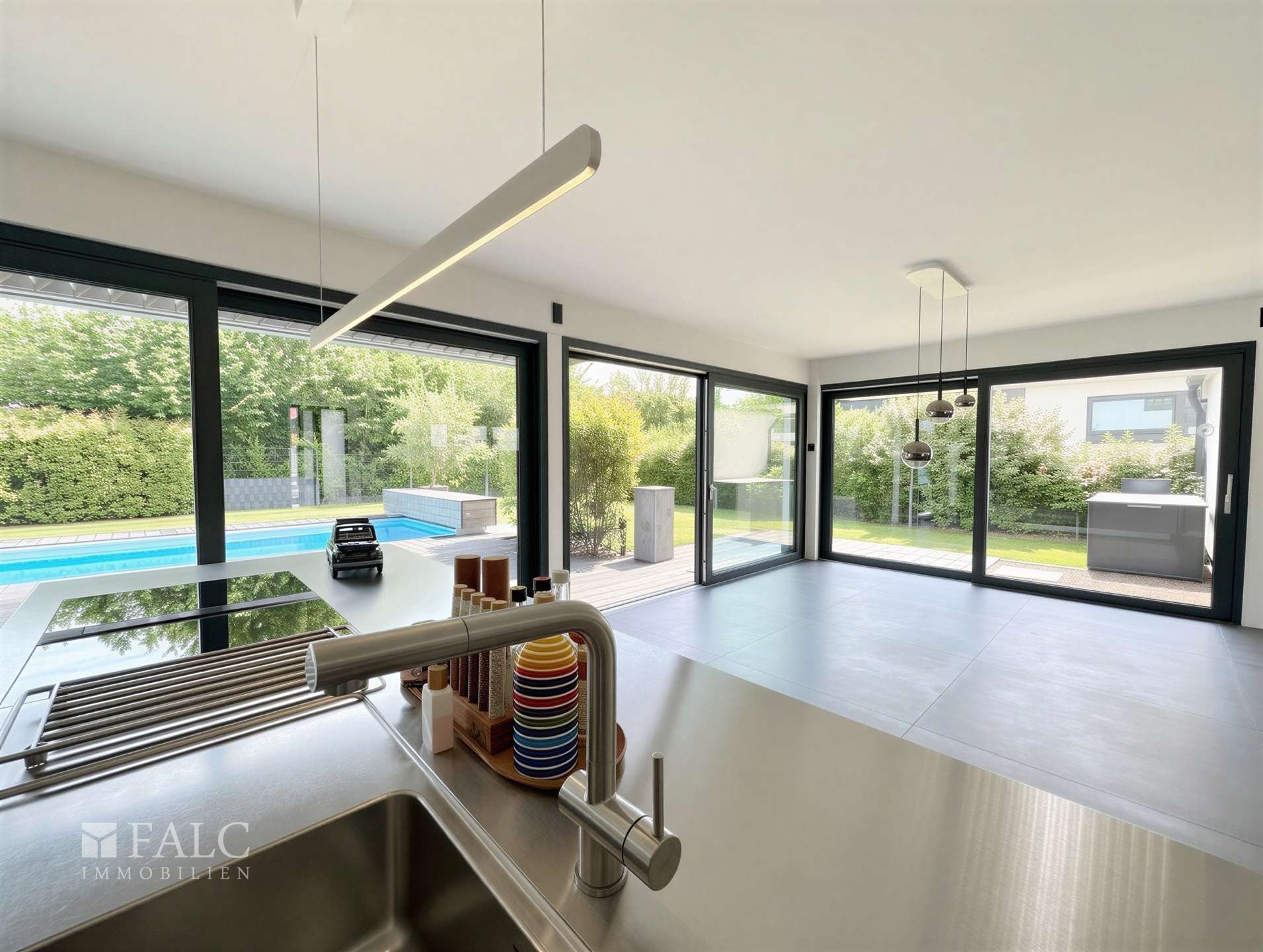 Luxus trifft Privatsphäre – Exklusive Villa mit Pool in begehrtester Lage von Worms – Worms – Vorschaubild 6