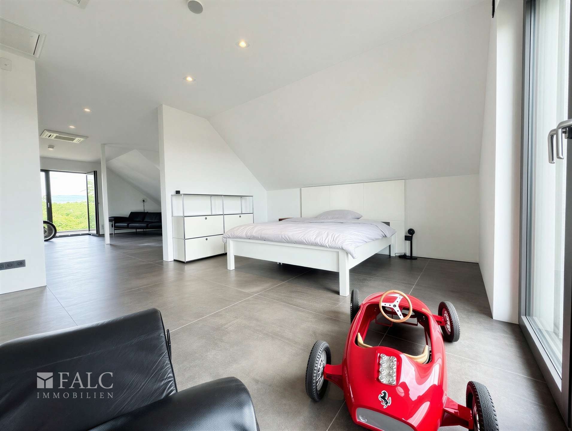 Luxus trifft Privatsphäre – Exklusive Villa mit Pool in begehrtester Lage von Worms – Worms – Vorschaubild 14