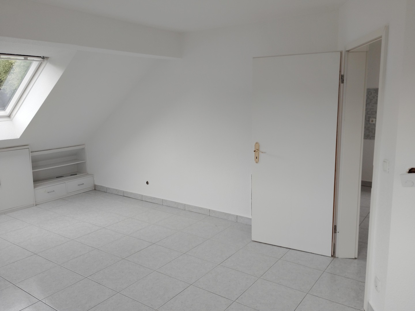 NEU: Attraktive, 2-Zimmer-DG-Wohnung in Herne-Mitte im 3-FH mit Fußbodenheizung – Herne – Vorschaubild 4