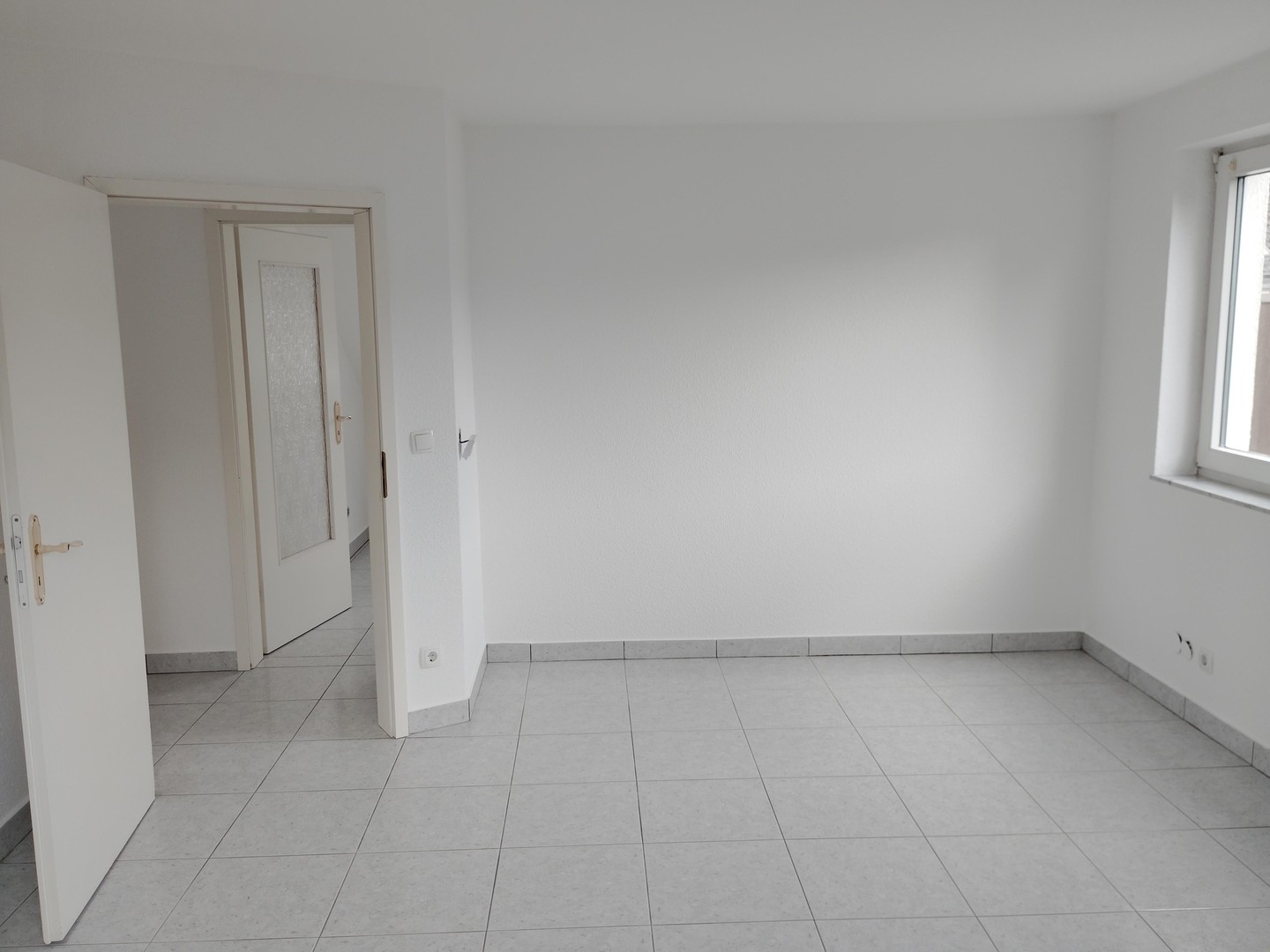 NEU: Attraktive, 2-Zimmer-DG-Wohnung in Herne-Mitte im 3-FH mit Fußbodenheizung – Herne – Vorschaubild 5