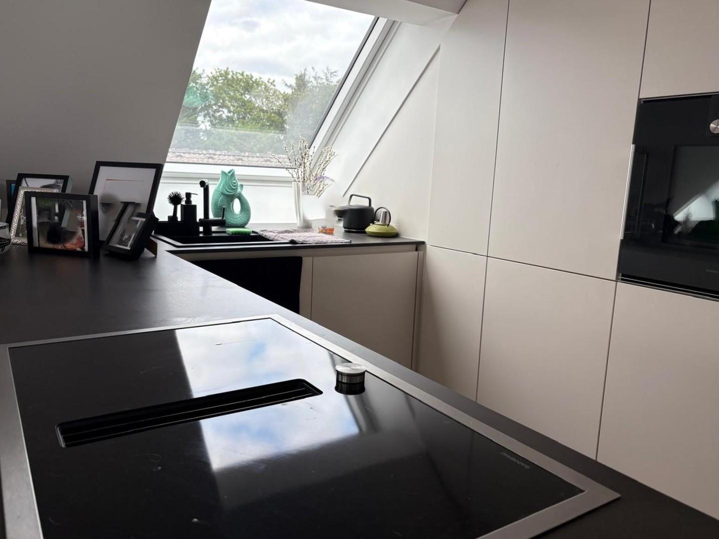 Moderne 4-Zimmer-Dachgeschosswohnung mit Loggia, TG-Stellplatz & Wallbox – Energieklasse A+ – Dietzenbach – Vorschaubild 5
