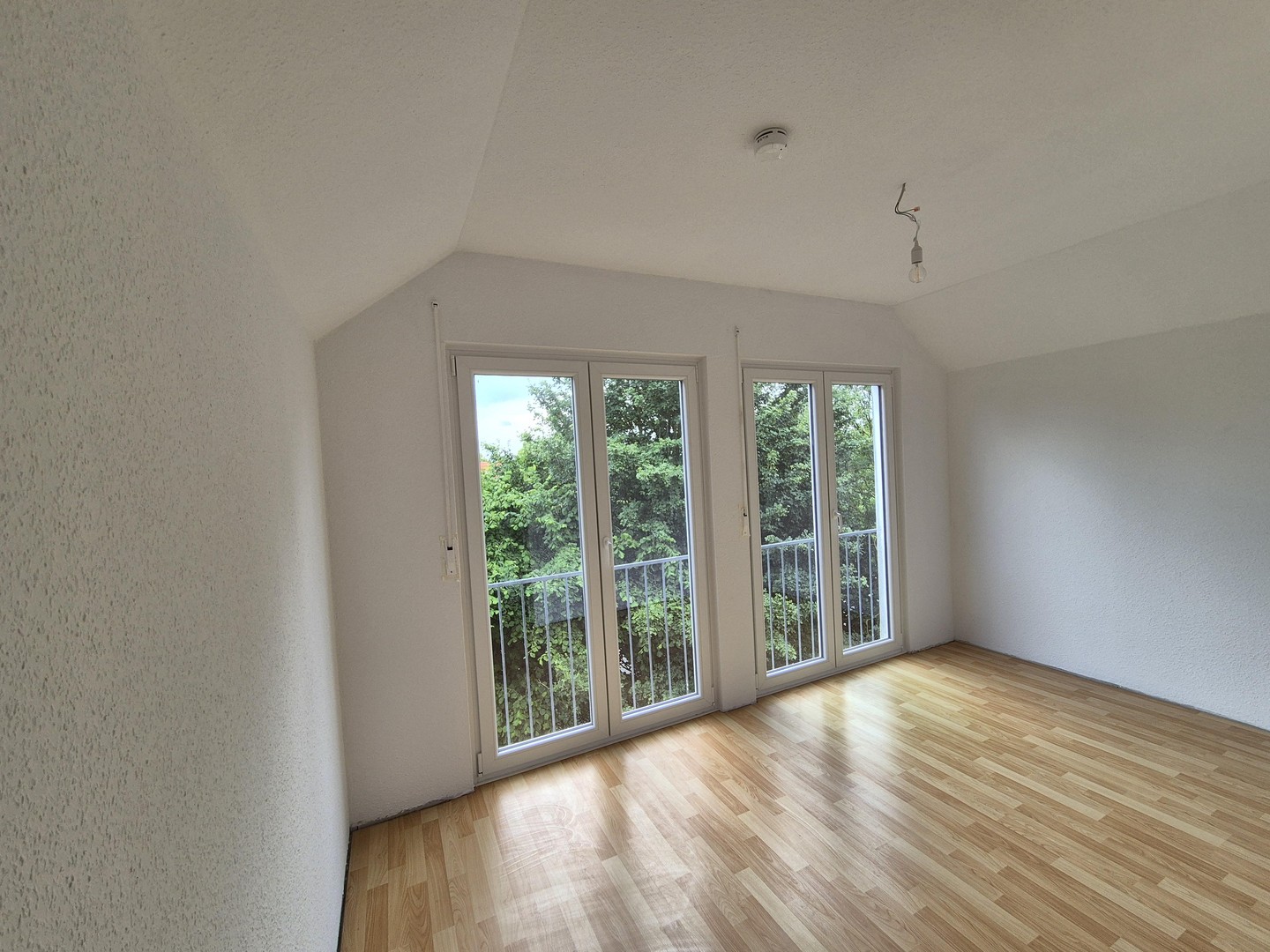 Renovierte 2-Zimmer Wohnung mit Küche – Bernau – Vorschaubild 9