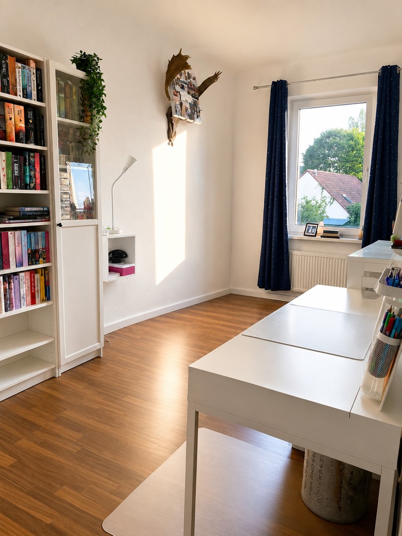 Top-Lage! 3-Zimmer+EBK+privater Garten, Bahnhof in 6 Min. zu Fuß – Oranienburg – Vorschaubild 4