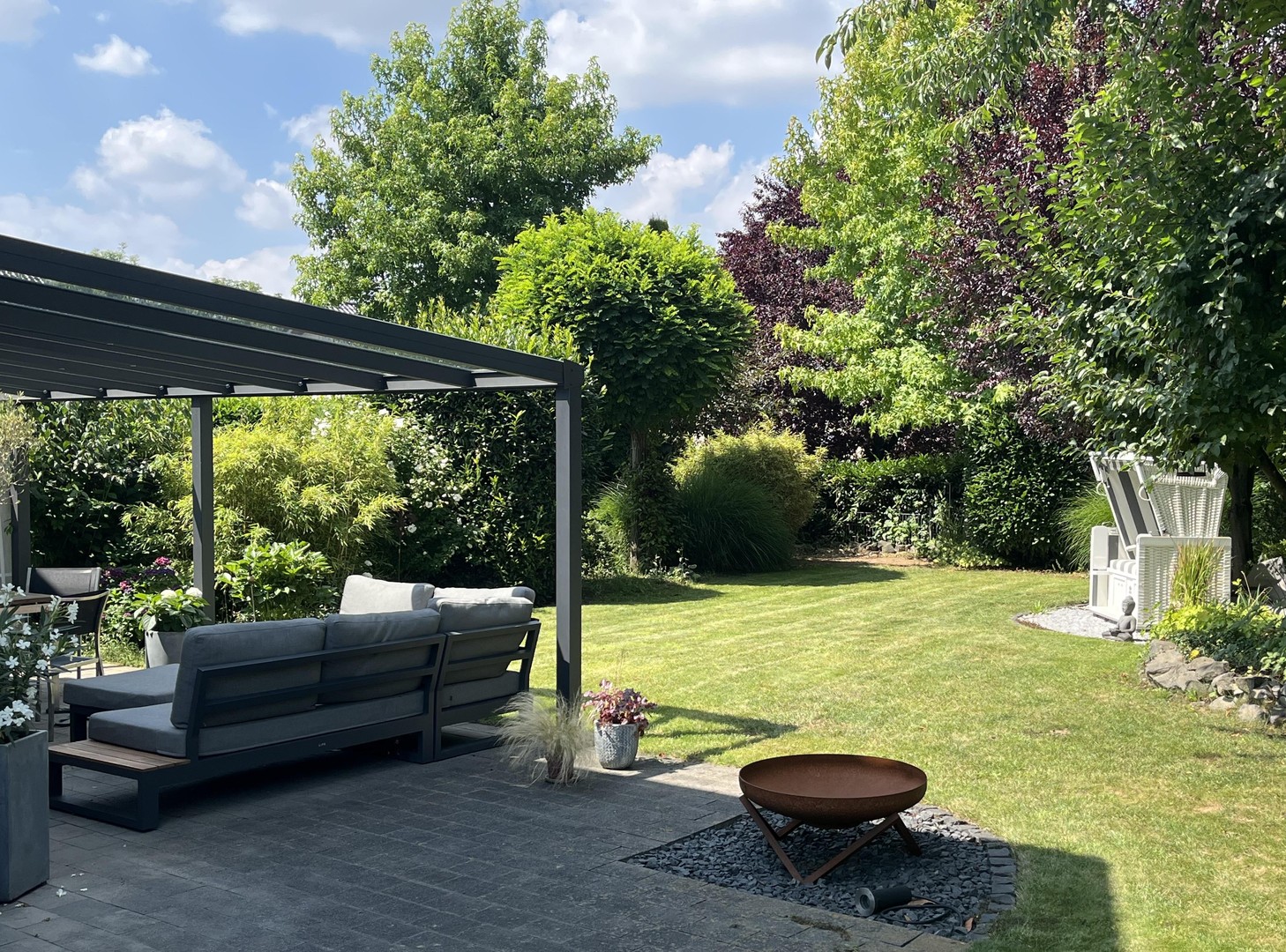 Einziehen & wohlfühlen – großzügige Doppelhaushälfte mit wunderschönem Garten in Hennef – Hennef – Vorschaubild 19