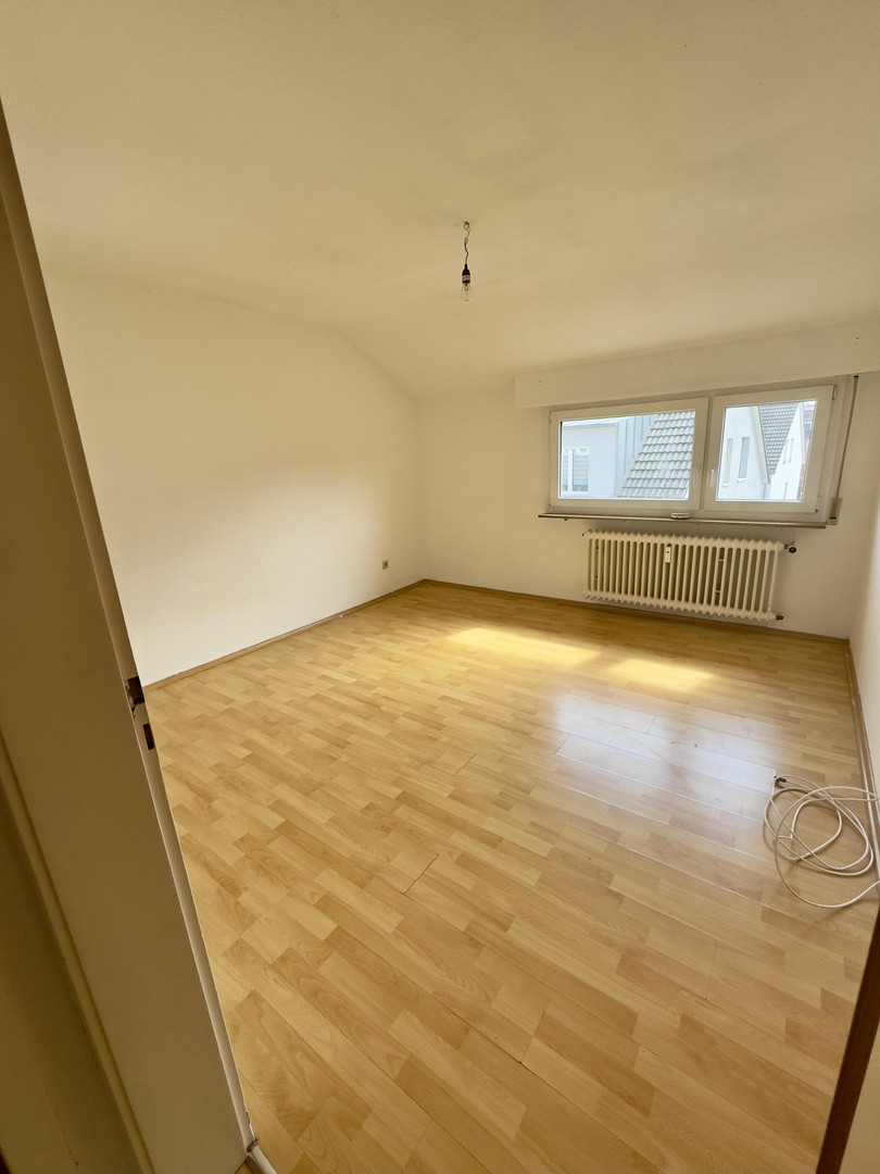 Helle 4-Zimmer-Wohnung mit Balkon & Garage in Korb – ideal für Paare – Korb – Vorschaubild 5