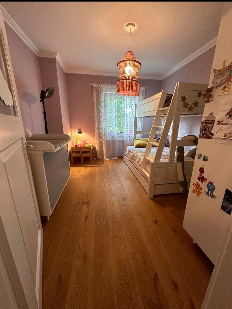 Sanierte teilmöblierte Maisonette-Wohnung mit 3 Zimmern, Garten und Stellplatz inklusive – Offenbach am Main – Vorschaubild 3