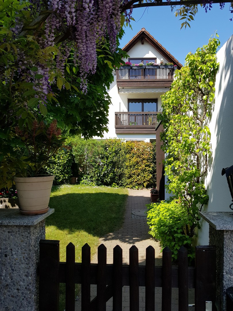 Attraktive 2,5-Zimmer-Maisonette-Wohnung in München Alt-Riem plus 16 qm Hobbyraum – München – Vorschaubild 2