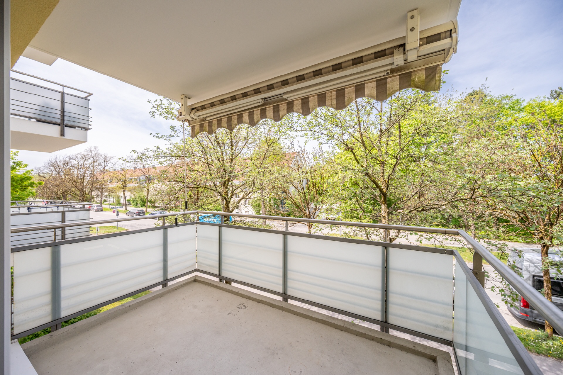 AIGNER - Berg am Laim: Teil-Modernisierte 2-Zimmer-Wohnung zwischen Stadt und Natur – München – Vorschaubild 5