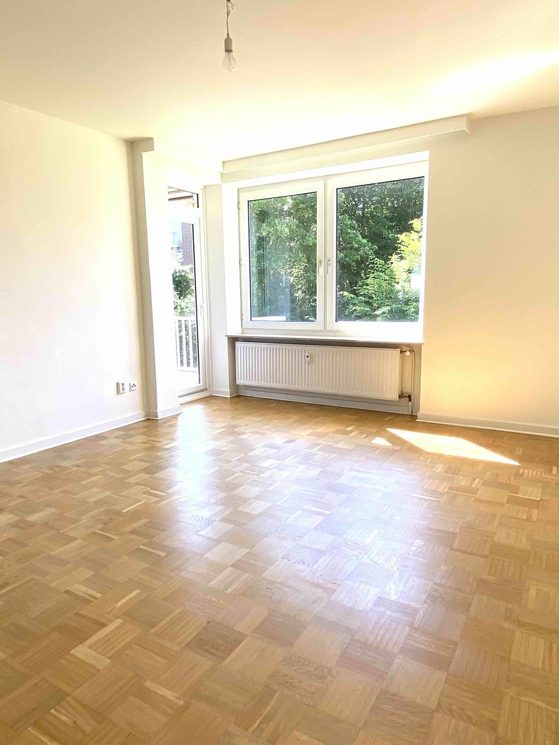 Lichtdurchflutete Wohnung mit großem Balkon und TG-Stellplatz – Hamburg – Vorschaubild 4
