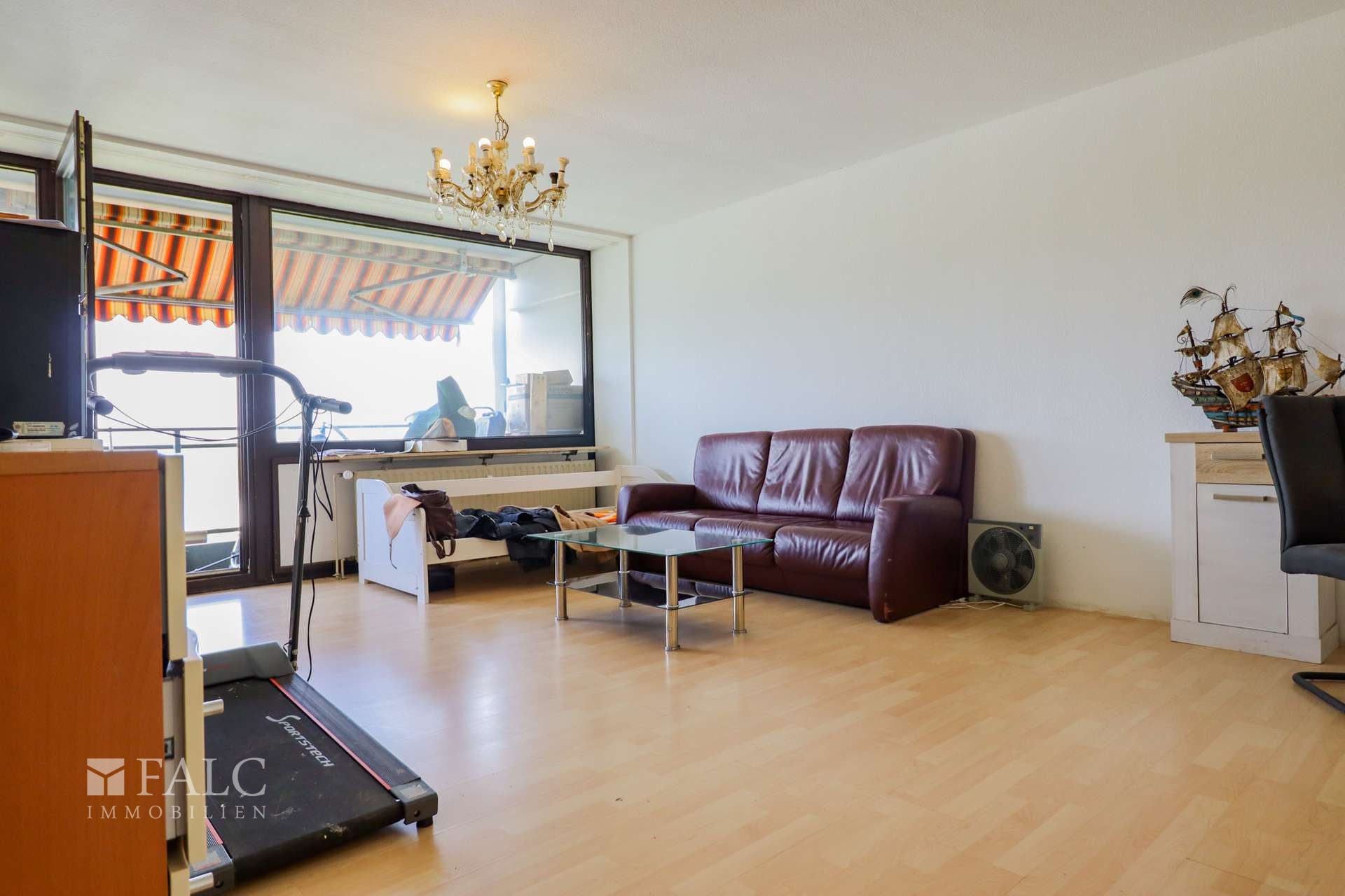 Attraktive 3-Zimmer-Wohnung mit großem Balkon, Tiefgaragenstellplatz in Junkersdorf – Köln – Vorschaubild 4