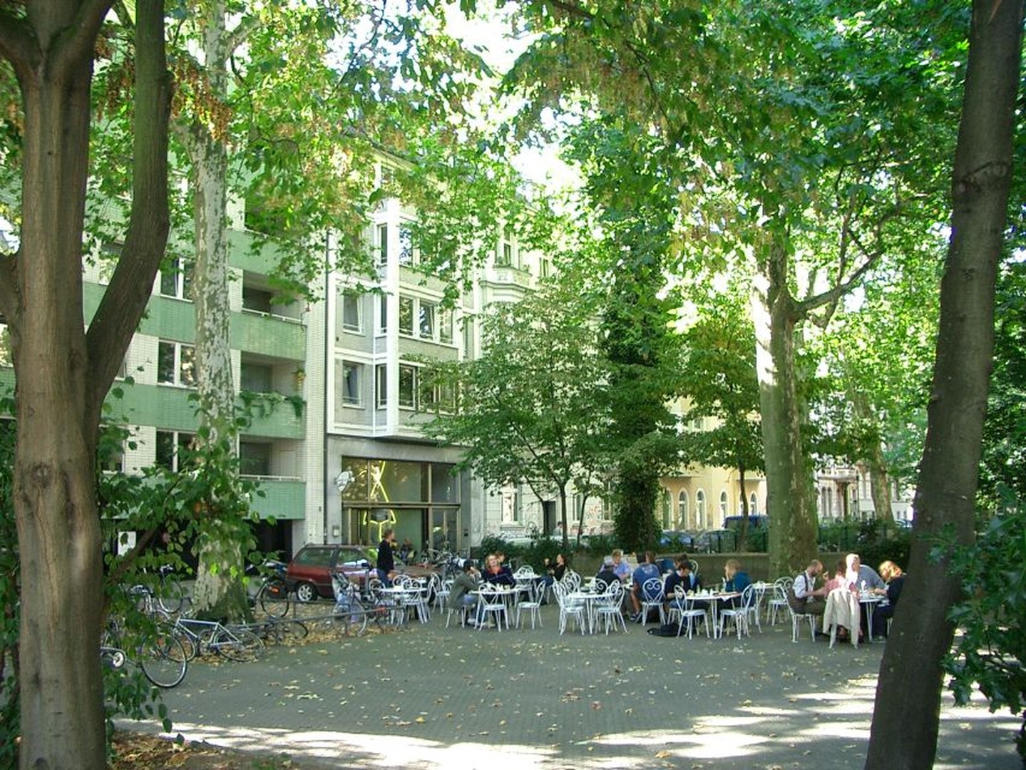 BIS ZU 19% RENDITE: 4 VOLLMÖBLIERTE SMART-HOMES IN CITY-BESTLAGE – Köln – Vorschaubild 37