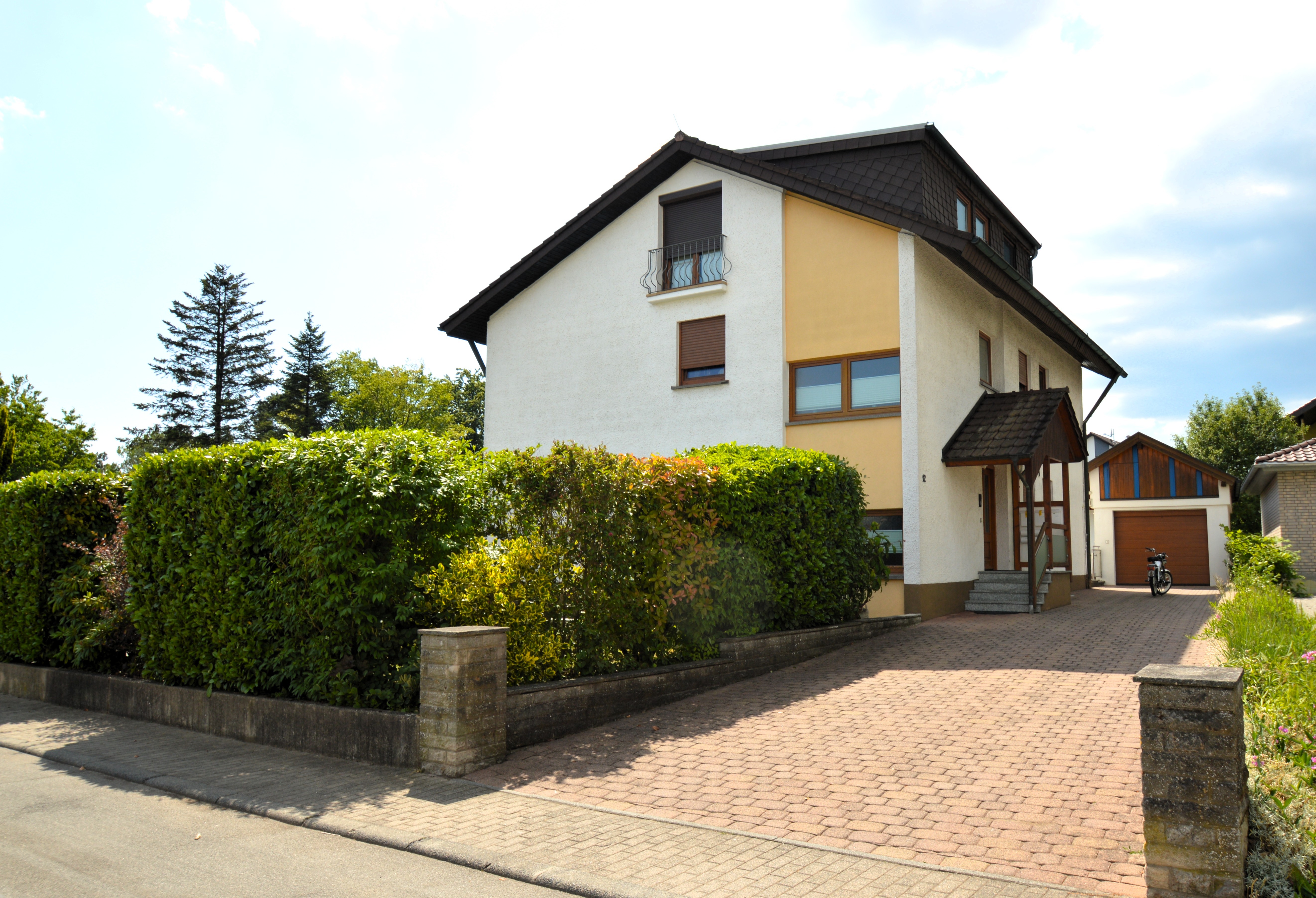 Vielseitig nutzbares Mehrfamilienhaus – Walldürn – Vorschaubild 2
