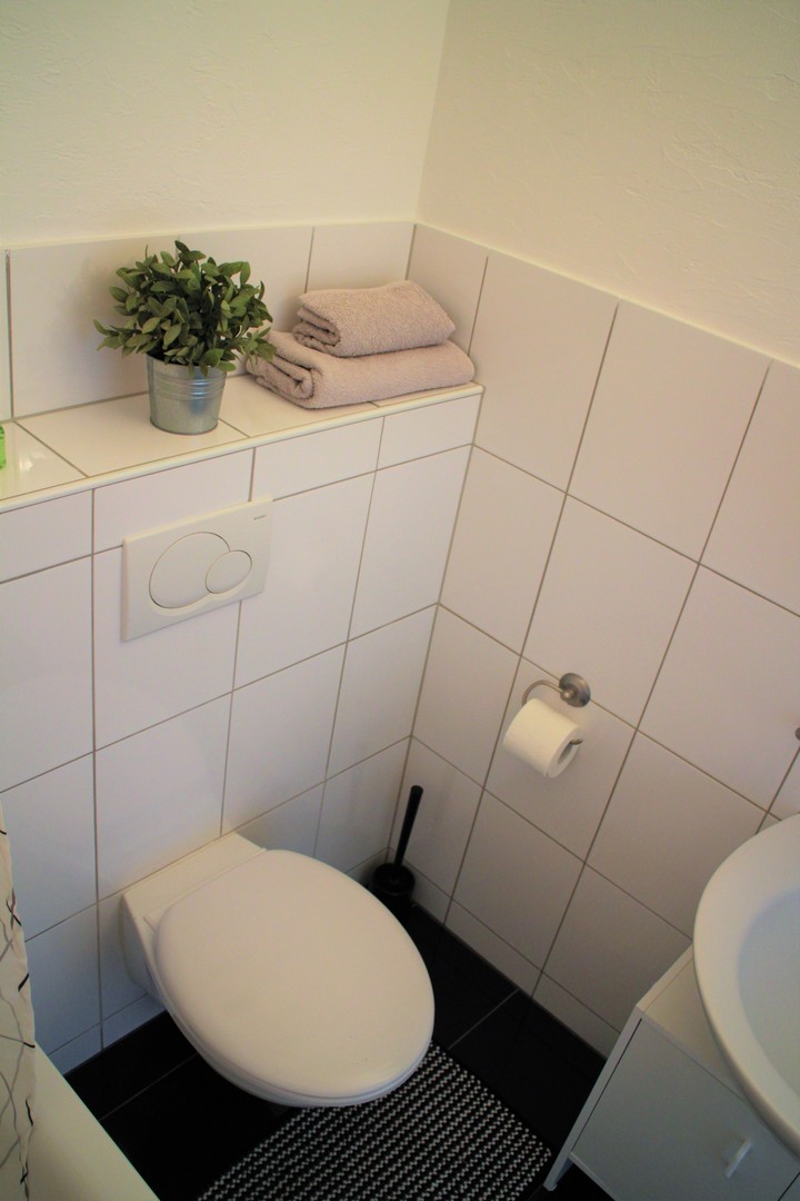 Kapitalanlage Holthausen: vermietete 3-Zi.-Wohnung, Faktor 22,7 von privat – Düsseldorf – Vorschaubild 17