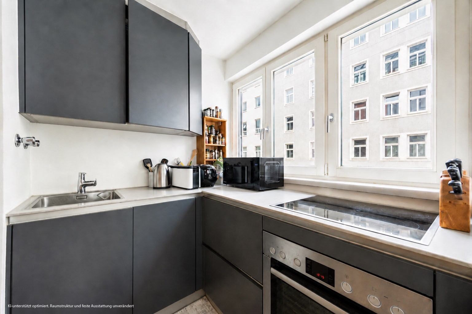 AIGNER - Mitten in der Maxvorstadt: Helle 2-Zimmer-Wohnung mit Westbalkon – München – Vorschaubild 4