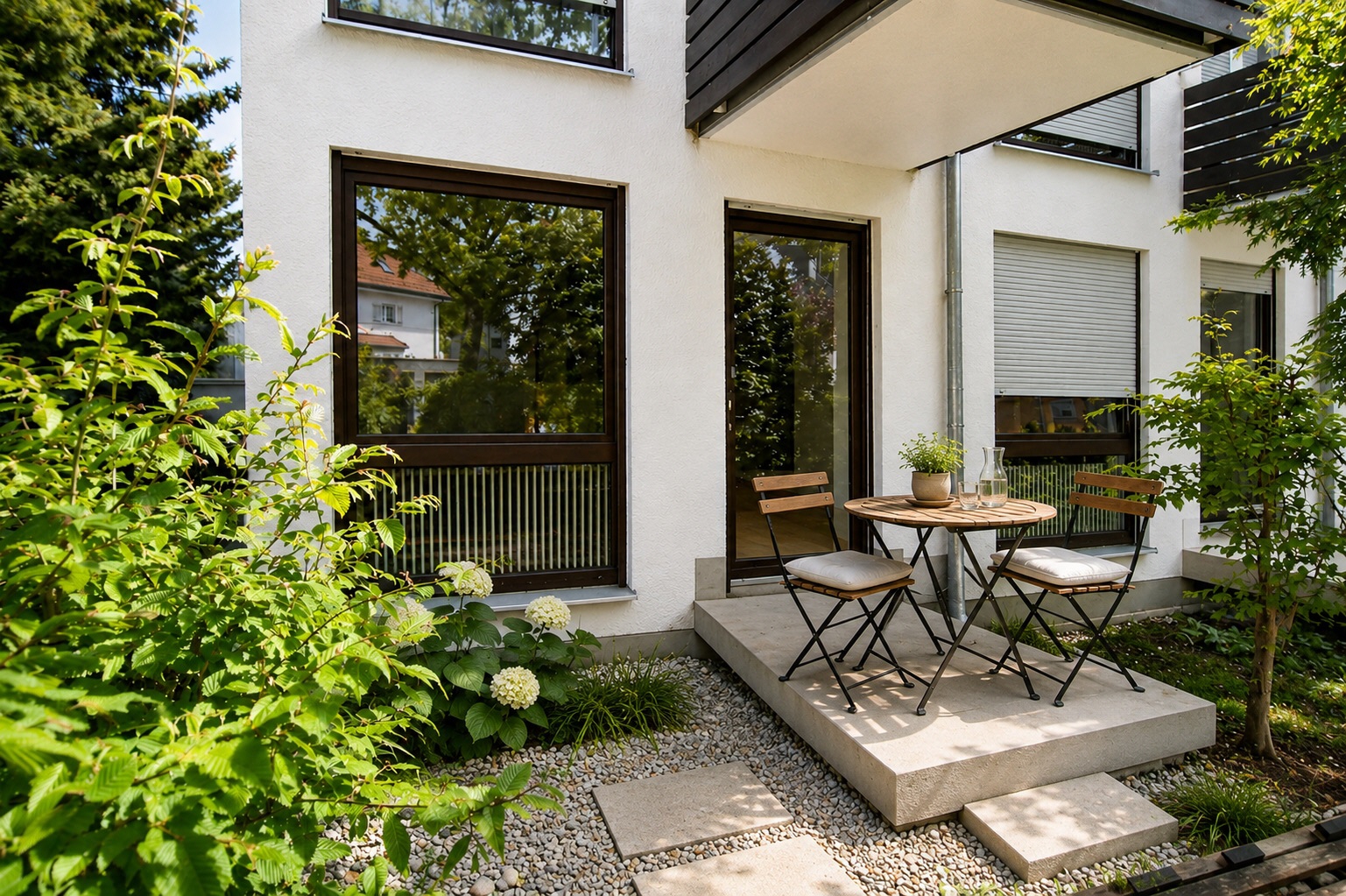 AIGNER - Sonnenplatz in Obermenzing: 1,5 Zimmer mit Garten & S/W-Terrasse