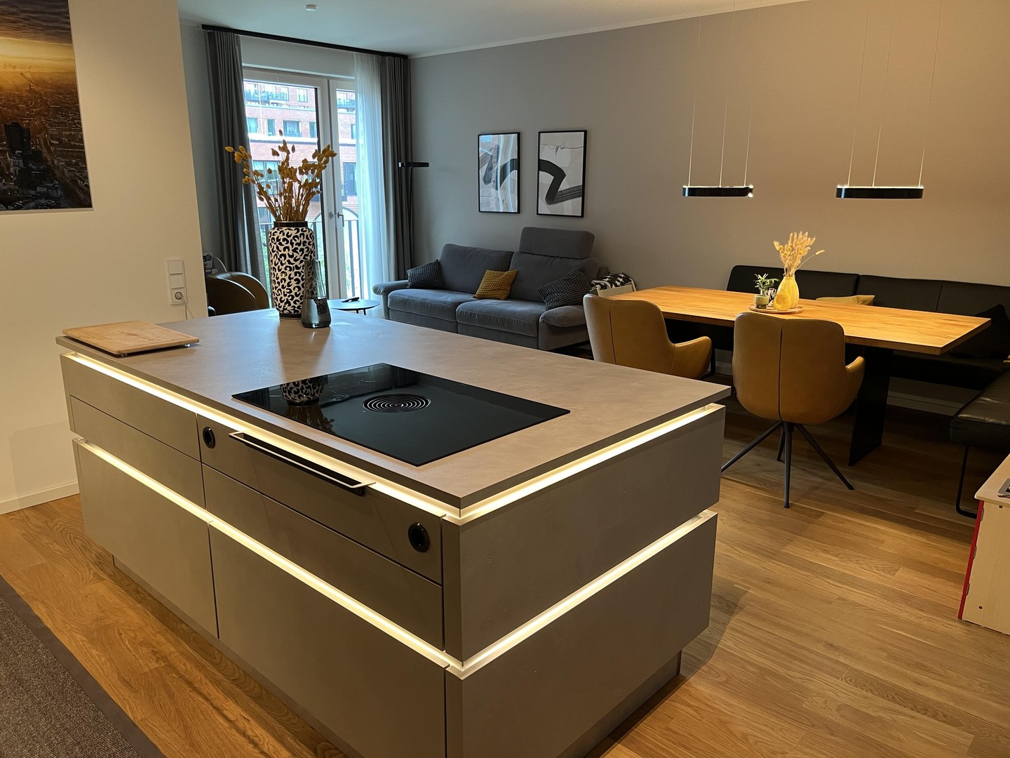 Exklusive 5-Zimmer-Wohnung mit TG-Stellplatz & Wallbox im Pergolenviertel am Stadtpark – Hamburg – Vorschaubild 3