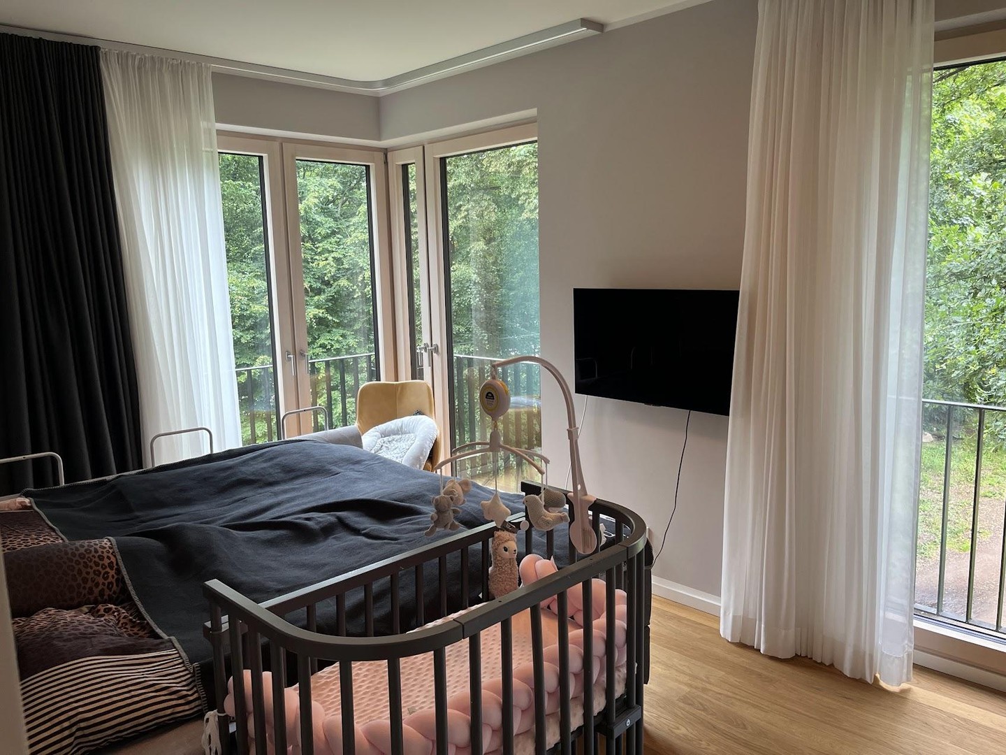 Exklusive 5-Zimmer-Wohnung mit TG-Stellplatz & Wallbox im Pergolenviertel am Stadtpark – Hamburg – Vorschaubild 16