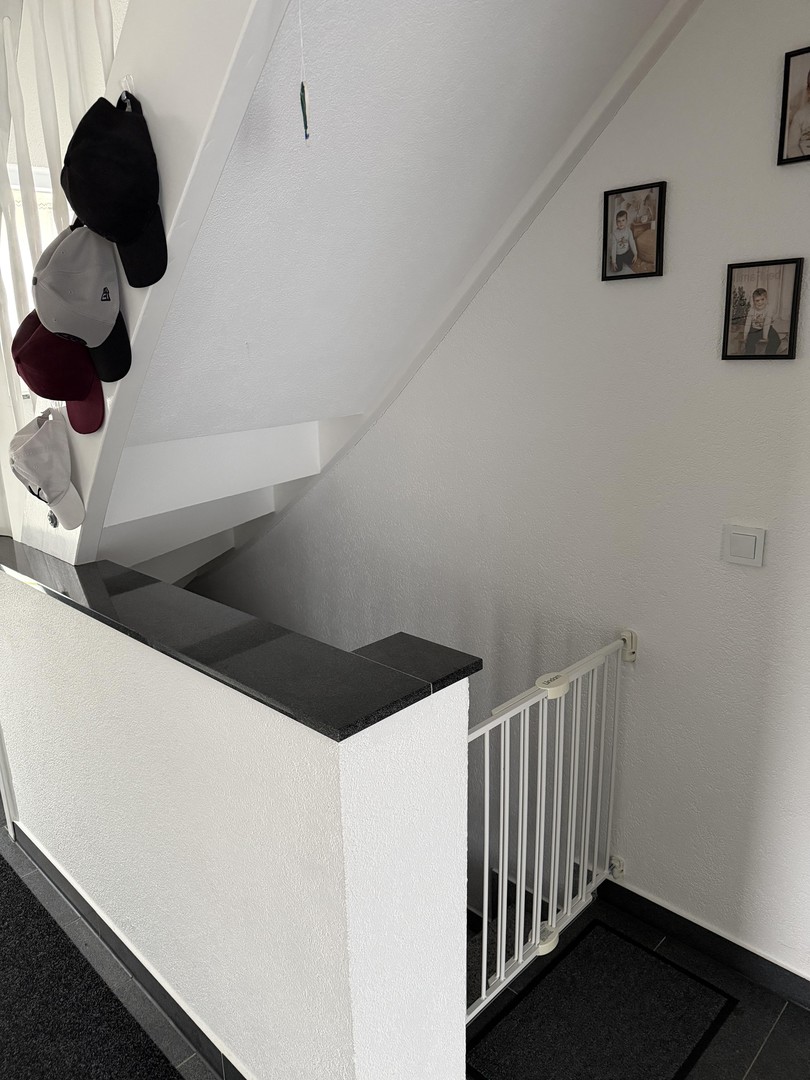Modernisiertes Einfamilienhaus mit Photovoltaikanlage, Speicher und großem Grundstück – Starzach – Vorschaubild 38