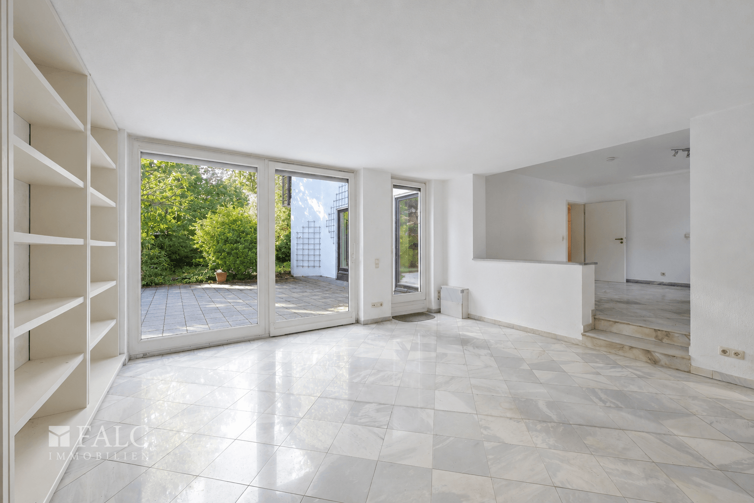 Gartenrefugium in Harlaching – Großzügige Maisonette-Wohnung mit drei Terrassen – München – Vorschaubild 9