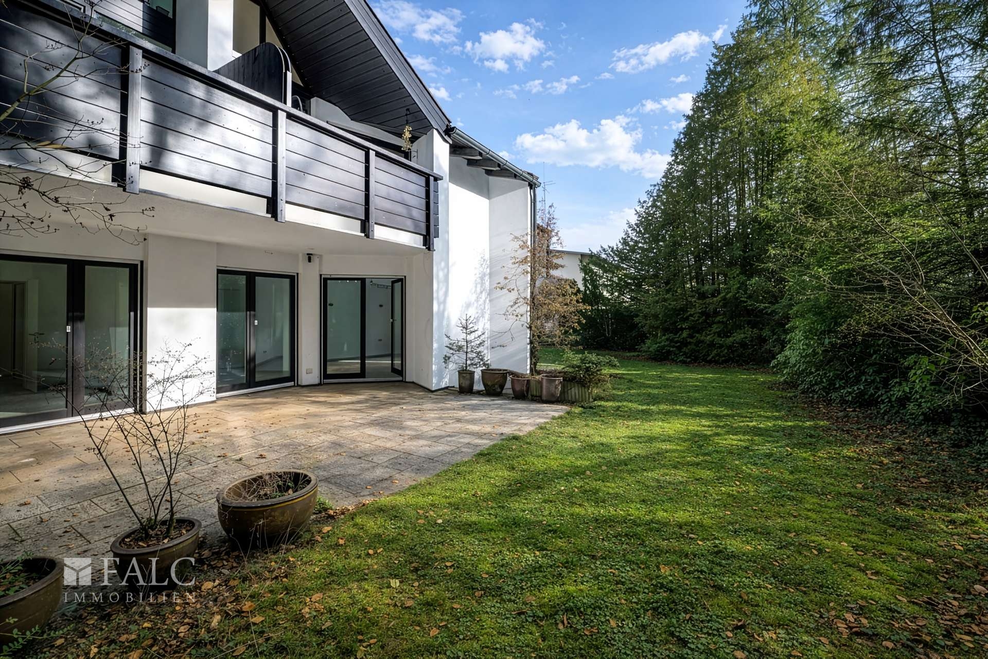 Gartenrefugium in Harlaching – Großzügige Maisonette-Wohnung mit drei Terrassen – München – Vorschaubild 13