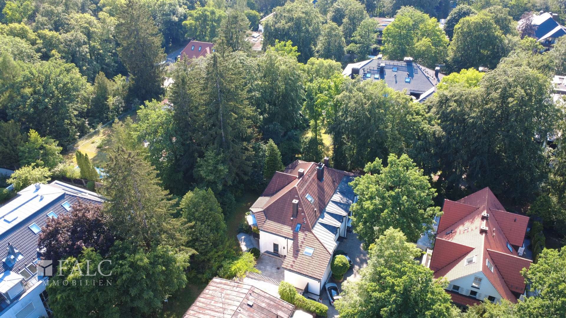 Gartenrefugium in Harlaching – Großzügige Maisonette-Wohnung mit drei Terrassen – München – Vorschaubild 28