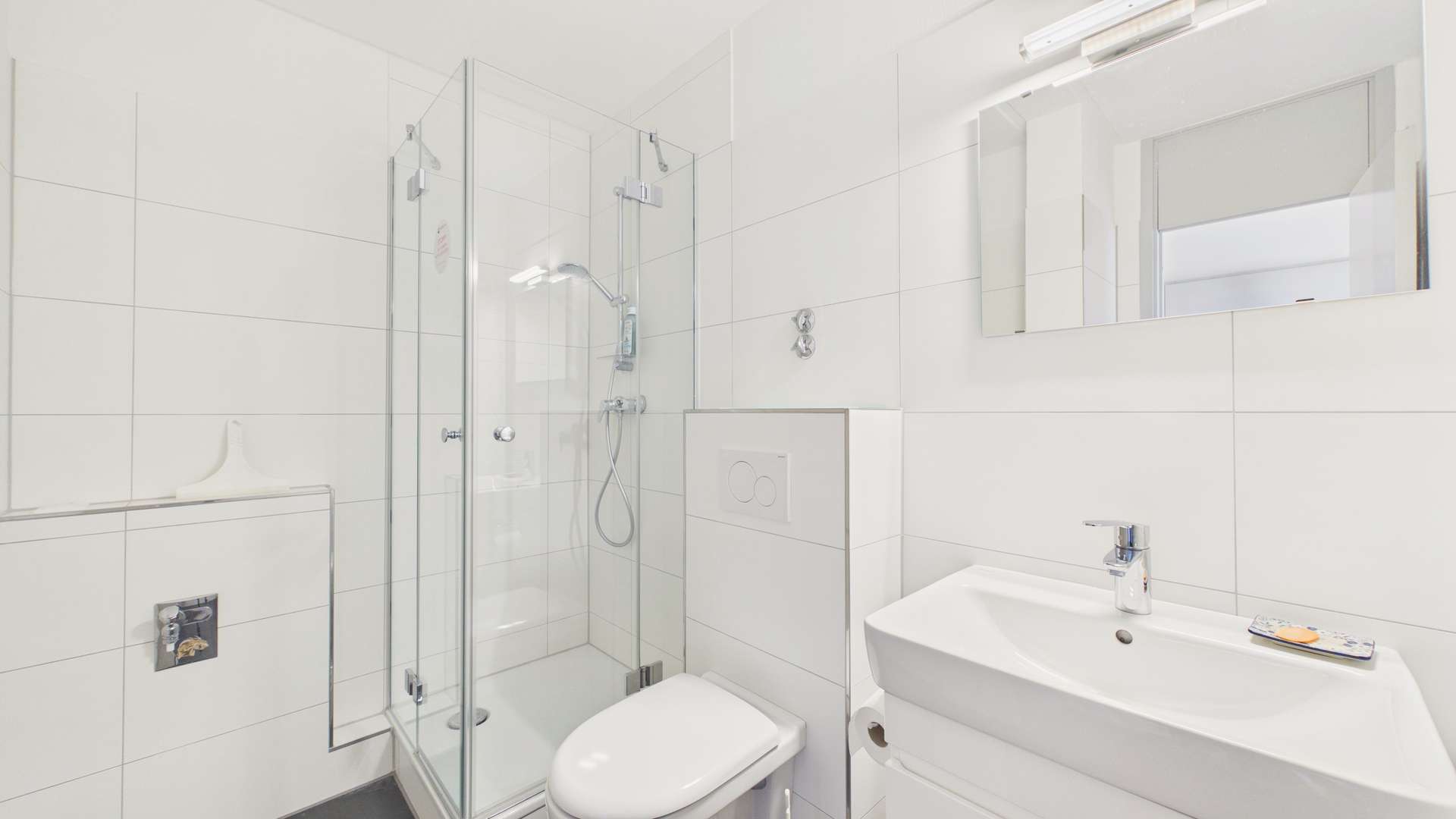 HEGERICH: 3-Zi.-Wohnung plus 1-Zi.-Appartement mit vielseitigen Nutzungsmöglichkeiten in Bogenhausen – München – Vorschaubild 16