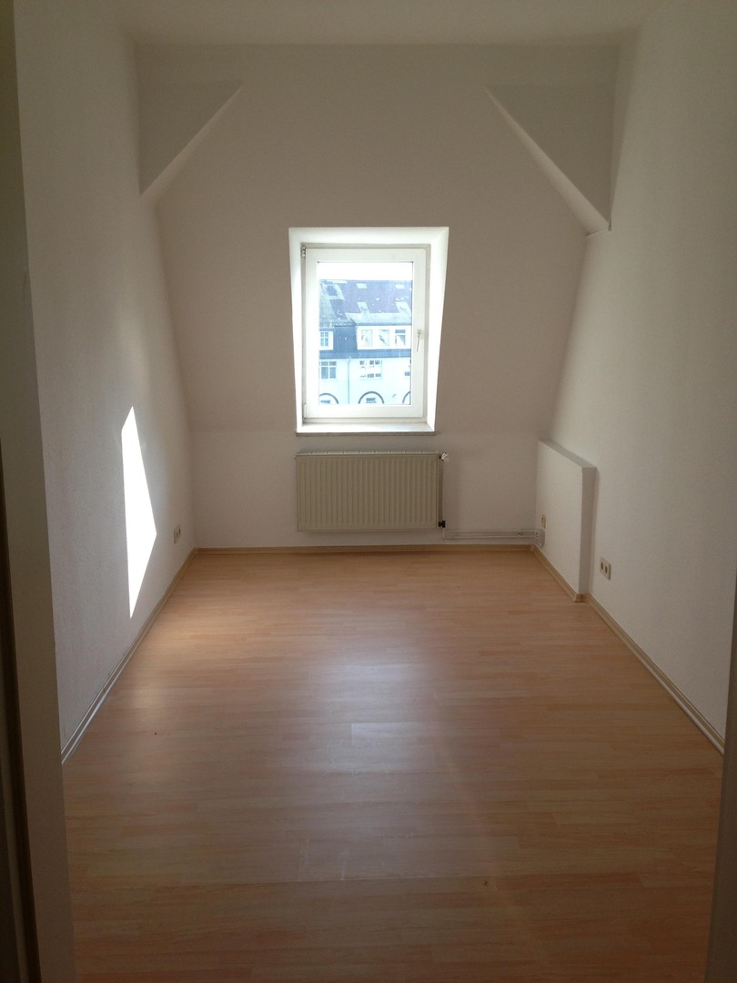 TOP 3 Raum DG WE, super Lage, Tageslichtbad, großer Balkon – Leipzig – Vorschaubild 10