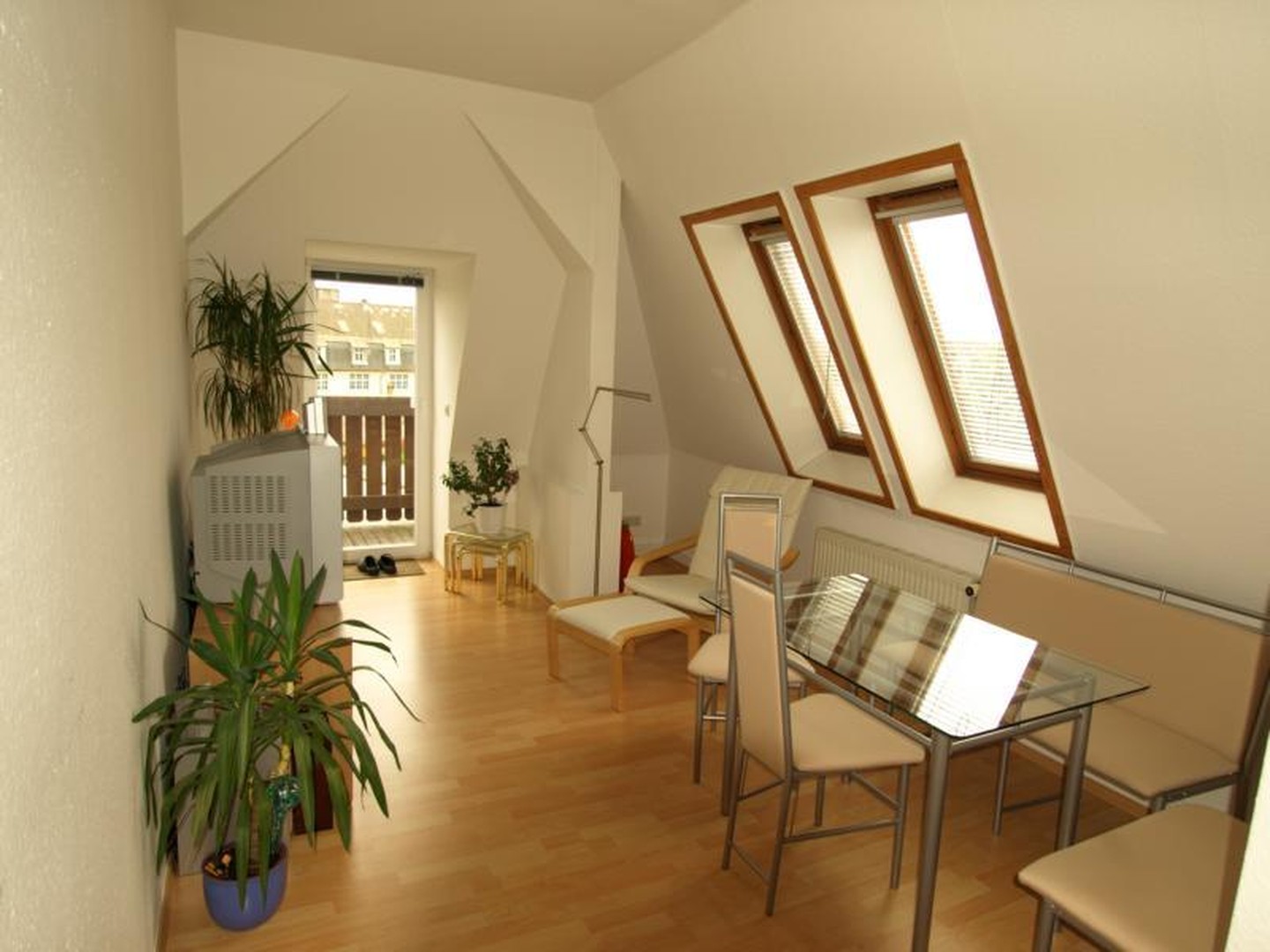 TOP 3 Raum DG WE, super Lage, Tageslichtbad, großer Balkon – Leipzig – Vorschaubild 13