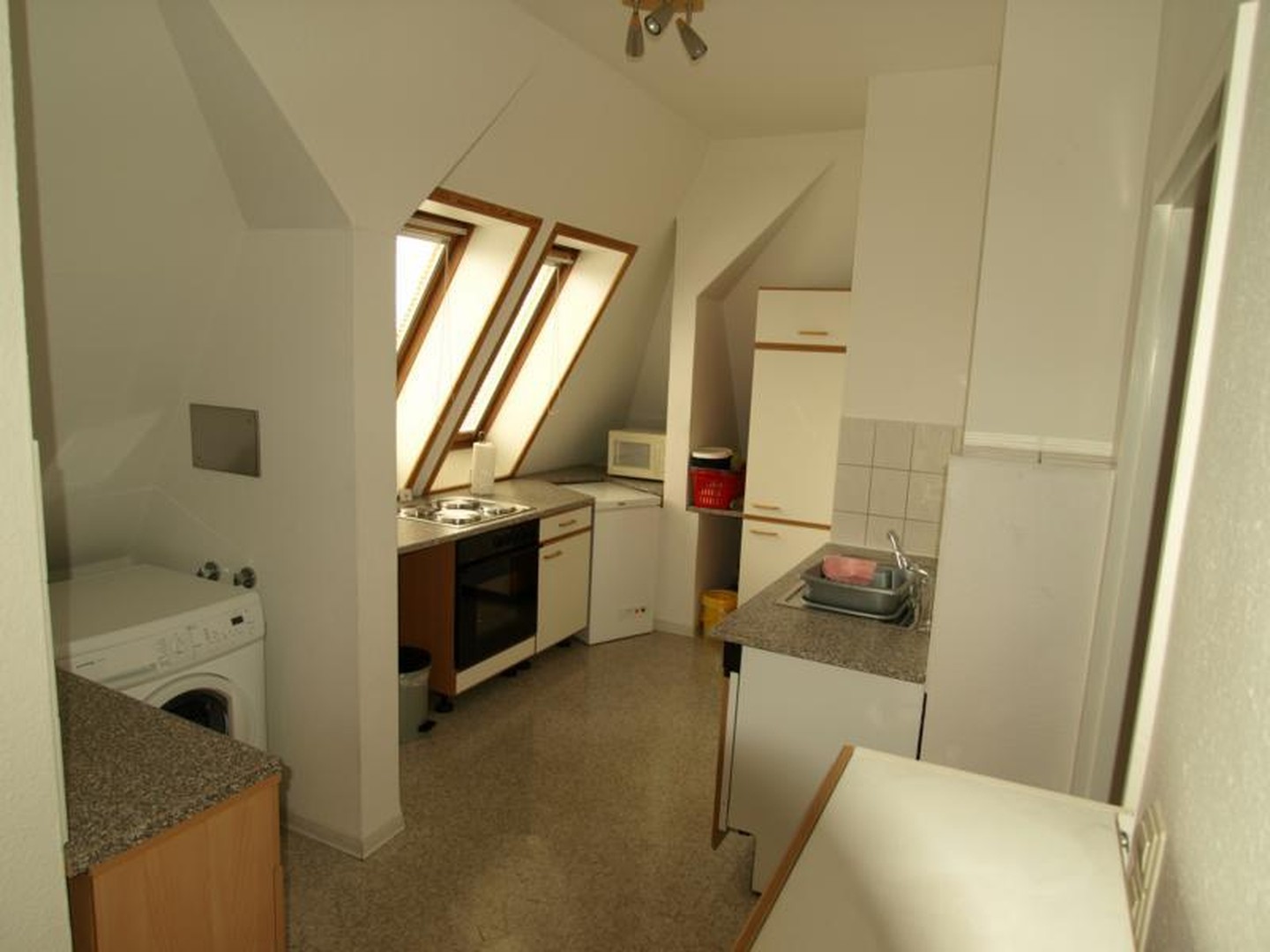TOP 3 Raum DG WE, super Lage, Tageslichtbad, großer Balkon – Leipzig – Vorschaubild 15