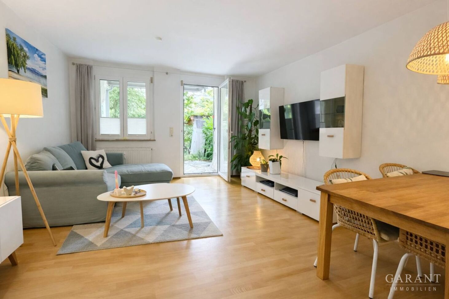 Haus im Haus in München-Giesing - 3-Zimmer-Maisonette mit Garten, Terrasse und Balkon