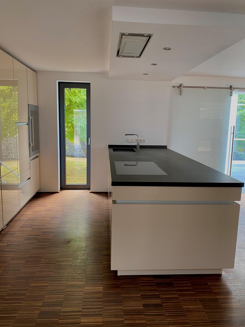 Schönes geräumiges Haus mit 9 Zimmern in Ludwigsburg ( Kreis) Affalterbach – Affalterbach – Vorschaubild 13
