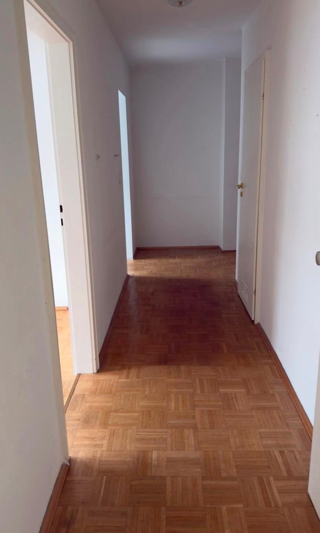 Lichtdurchflutete 3 Zi. K, Bad + WC – München – Vorschaubild 4