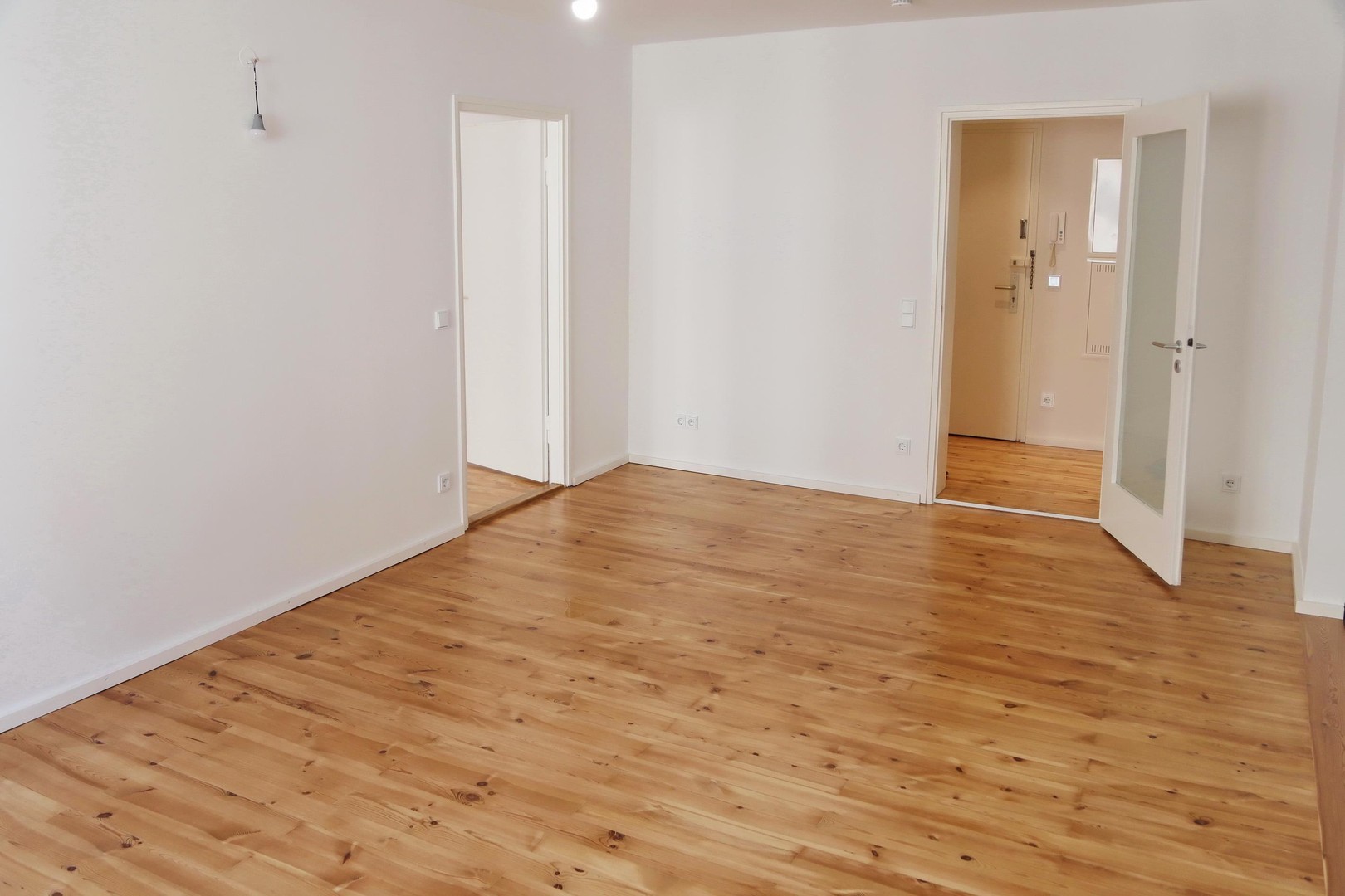 Top-Lage Lehel: sofort bezugsfreie 71 m2 Wohnung - frisch saniert mit offener Küche – München – Vorschaubild 5